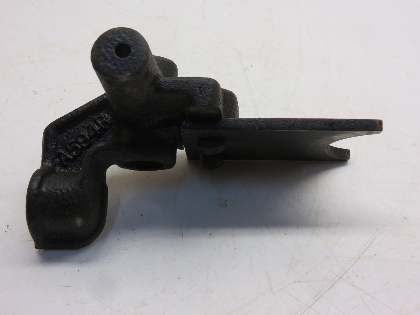 AA371R, A594R John Deere Shifter Fork For A