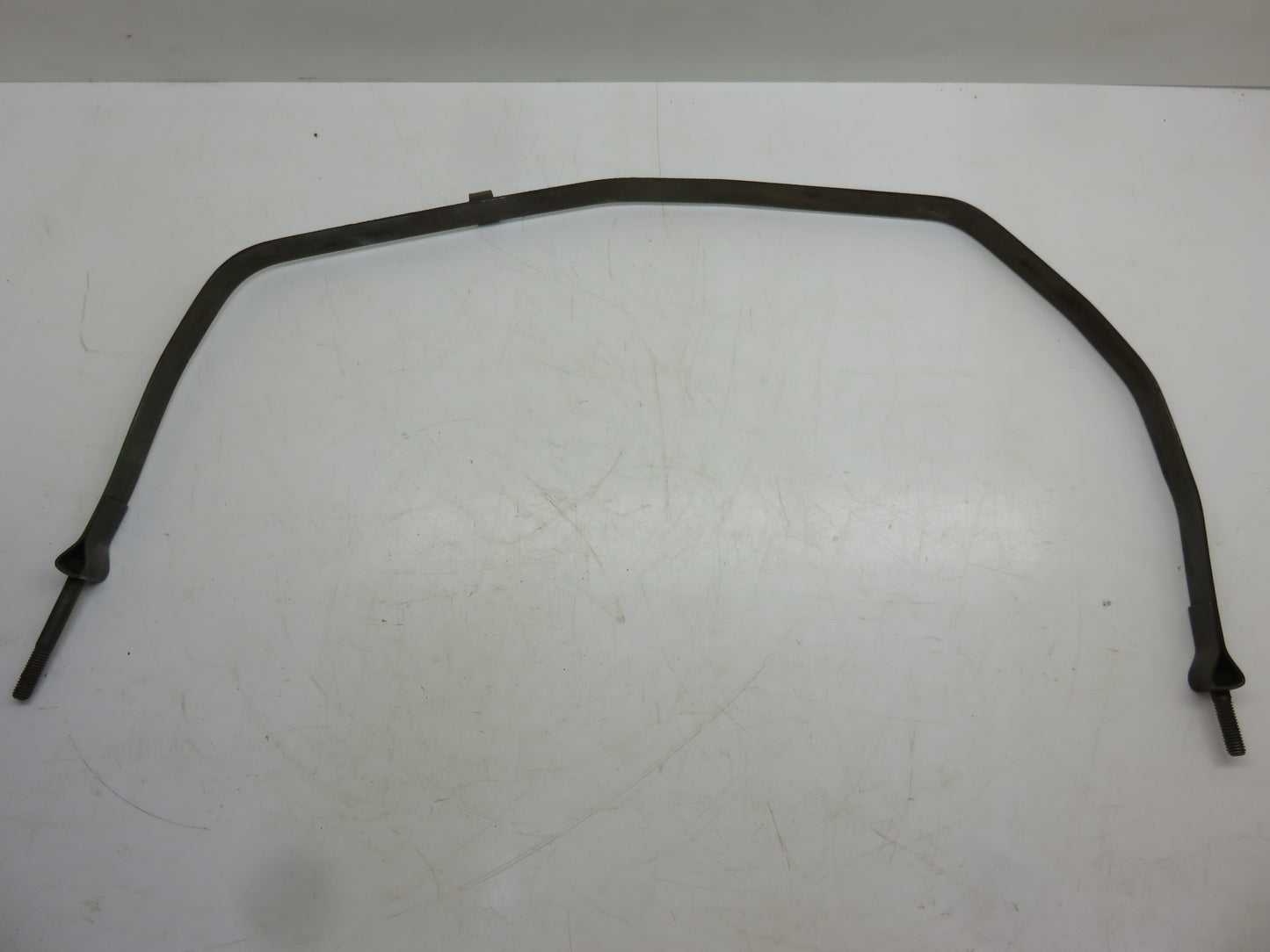 AR1111R John Deere Fuel Tank Strap For 80, 820, 830