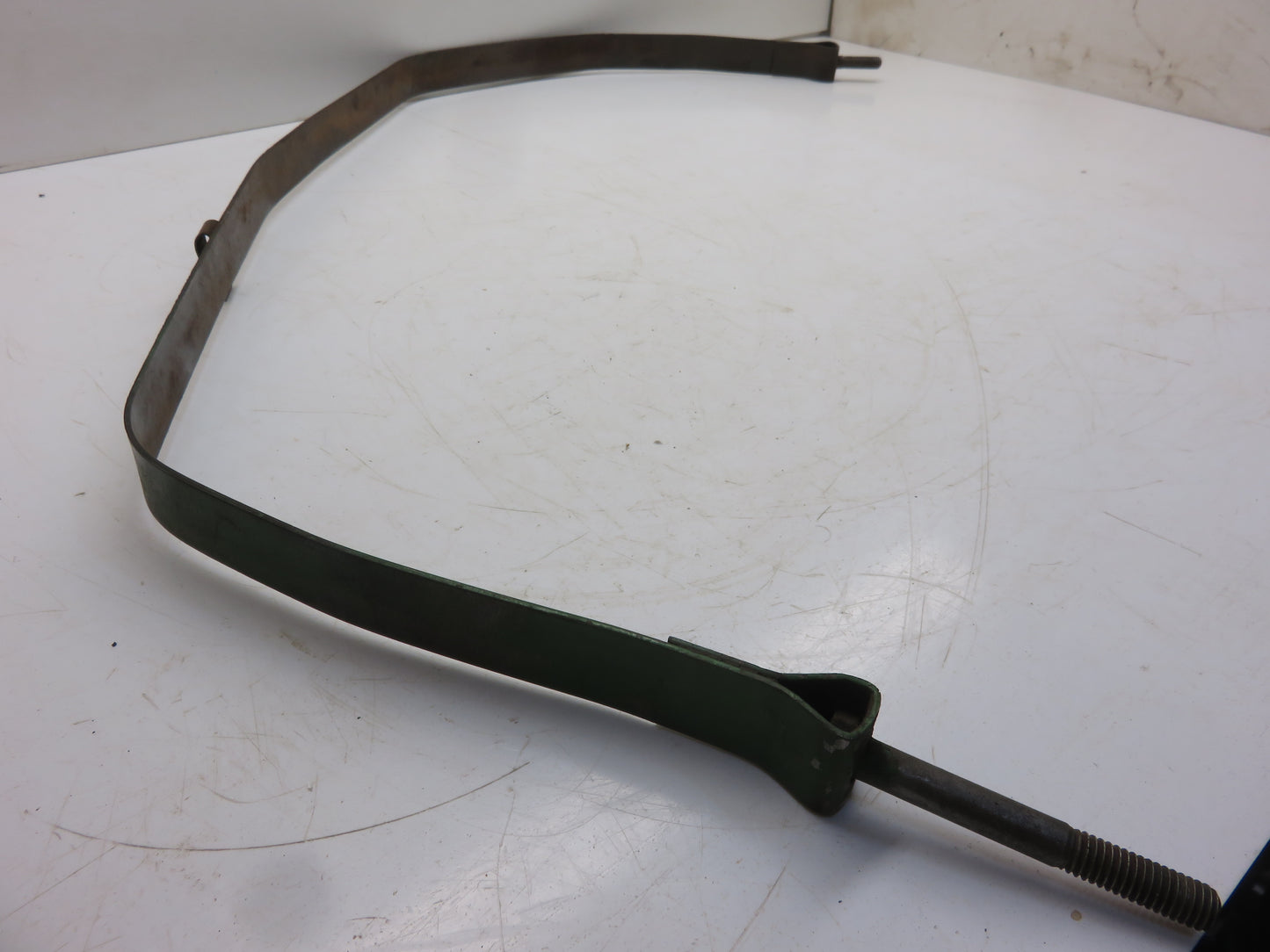 AR1111R John Deere Fuel Tank Strap For 80, 820, 830