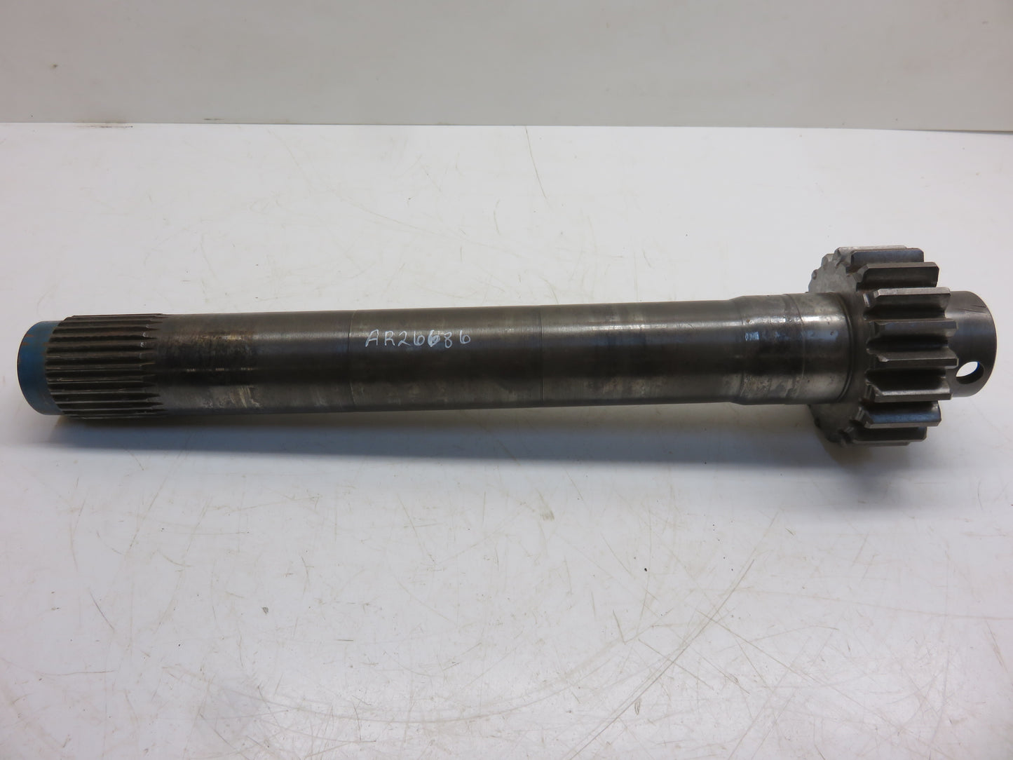 AR26686 John Deere PTO Shaft And Gear For 4010