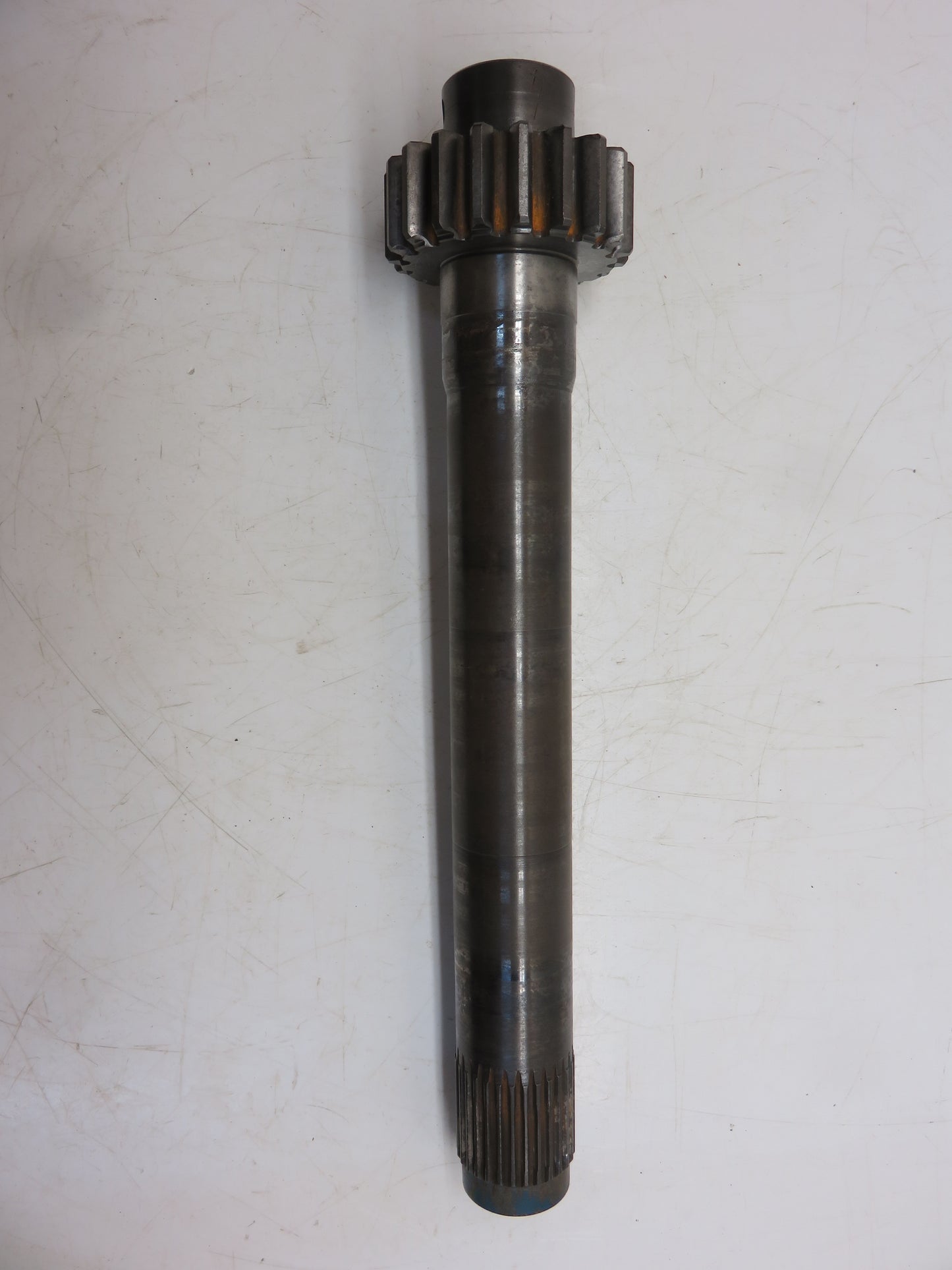 AR26686 John Deere PTO Shaft And Gear For 4010