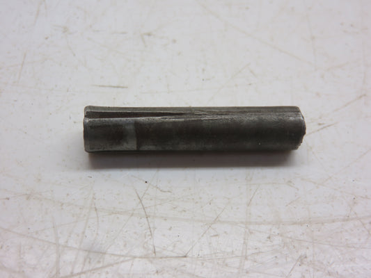 25H124T John Deere Groove Pin For L, LA, LI