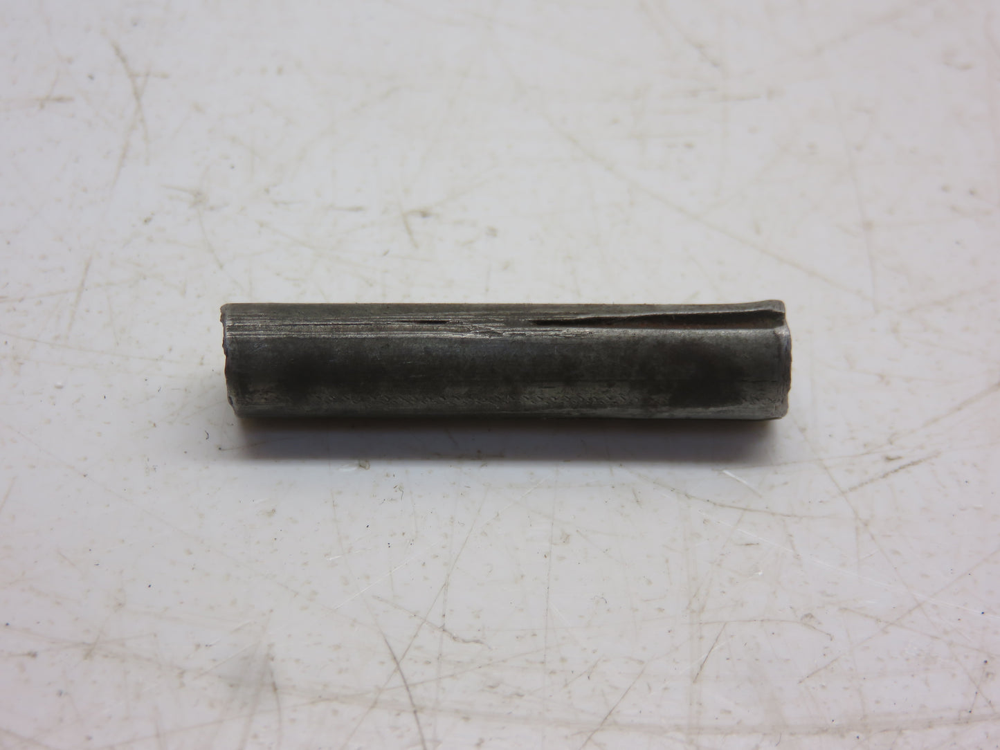 25H124T John Deere Groove Pin For L, LA, LI