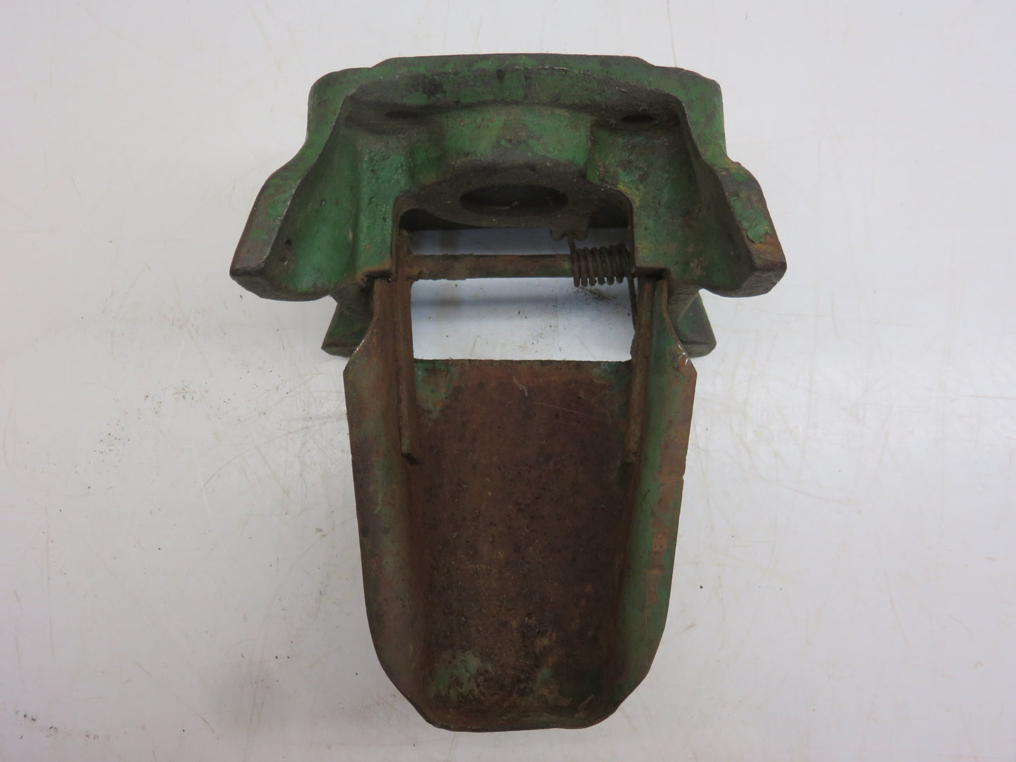 A2930R John Deere PTO Oil Seal Housing With Flipper Guard For A, B, G, 50, 60, 70