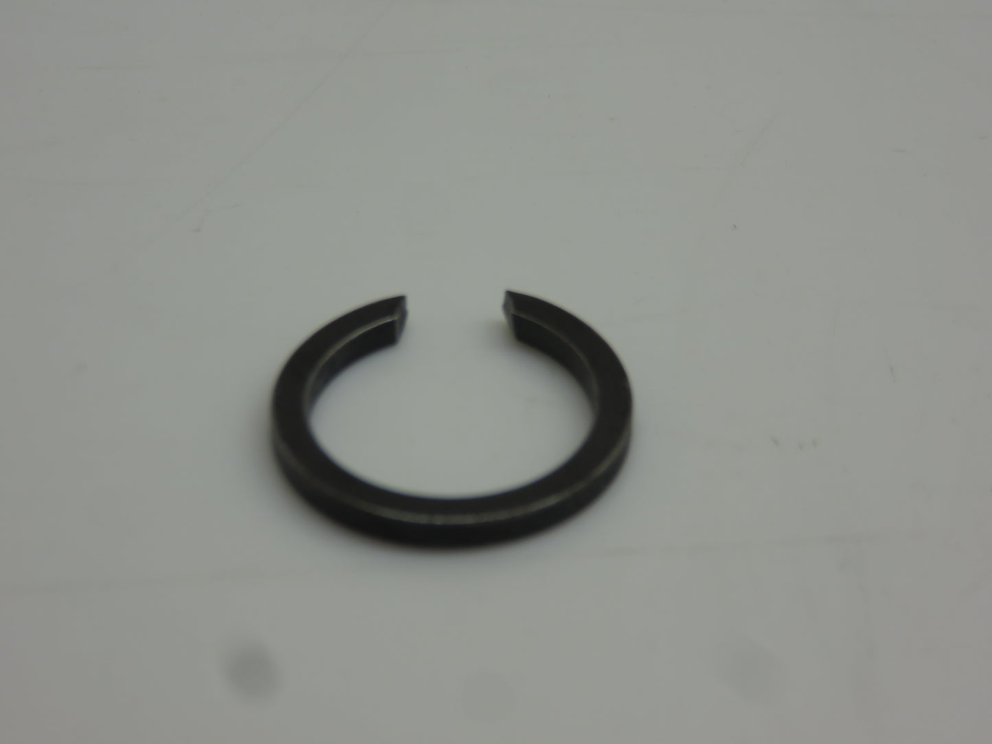 A369R John Deere Fan Shaft Snap Ring For A, B, G, R, 50, 60, 70, 80, 520, 620, 720, 820