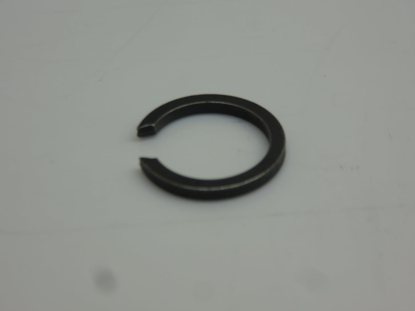 A369R John Deere Fan Shaft Snap Ring For A, B, G, R, 50, 60, 70, 80, 520, 620, 720, 820