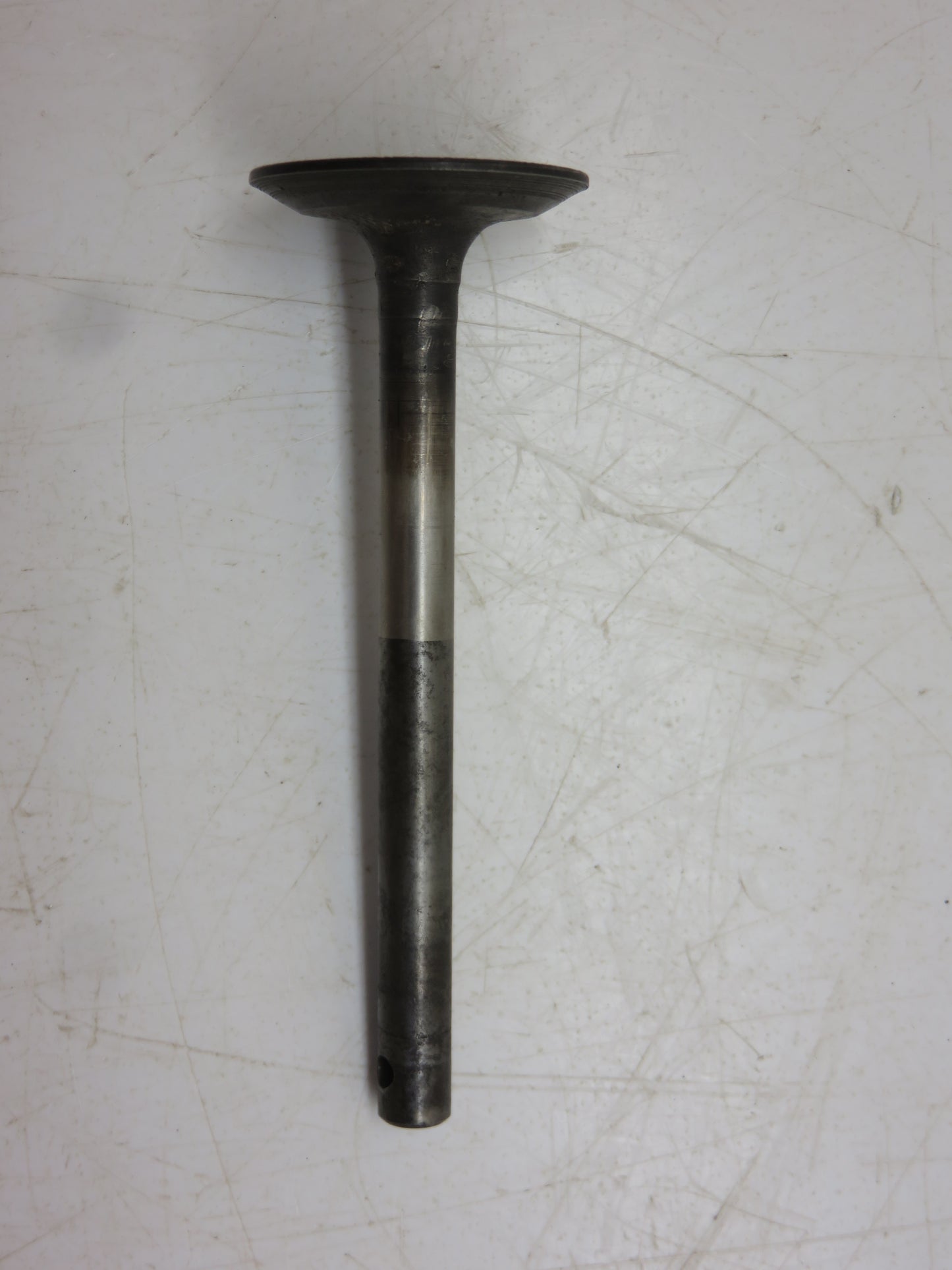 AL822T John Deere Exhaust Valve For L, LA, LI