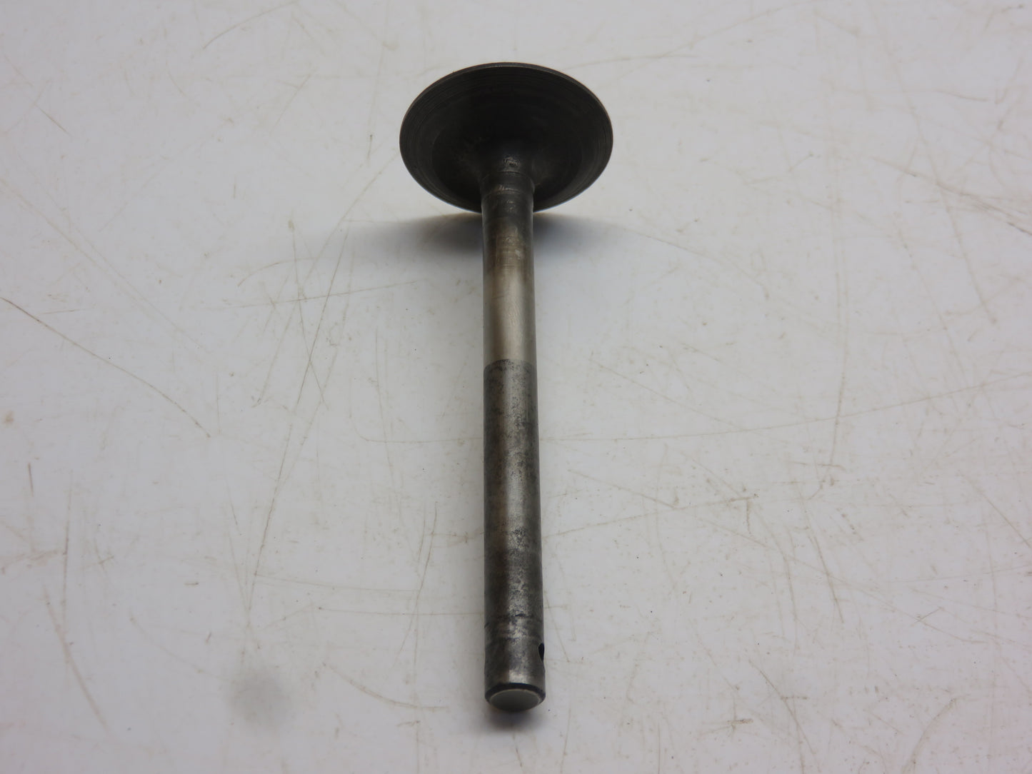 AL822T John Deere Exhaust Valve For L, LA, LI