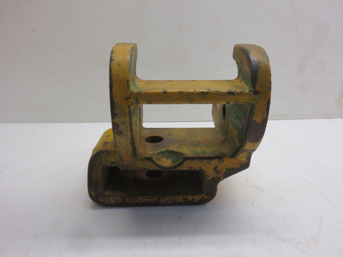 M2595T John Deere Front Drawbar Support Bracket For 40, 320, 420, 330