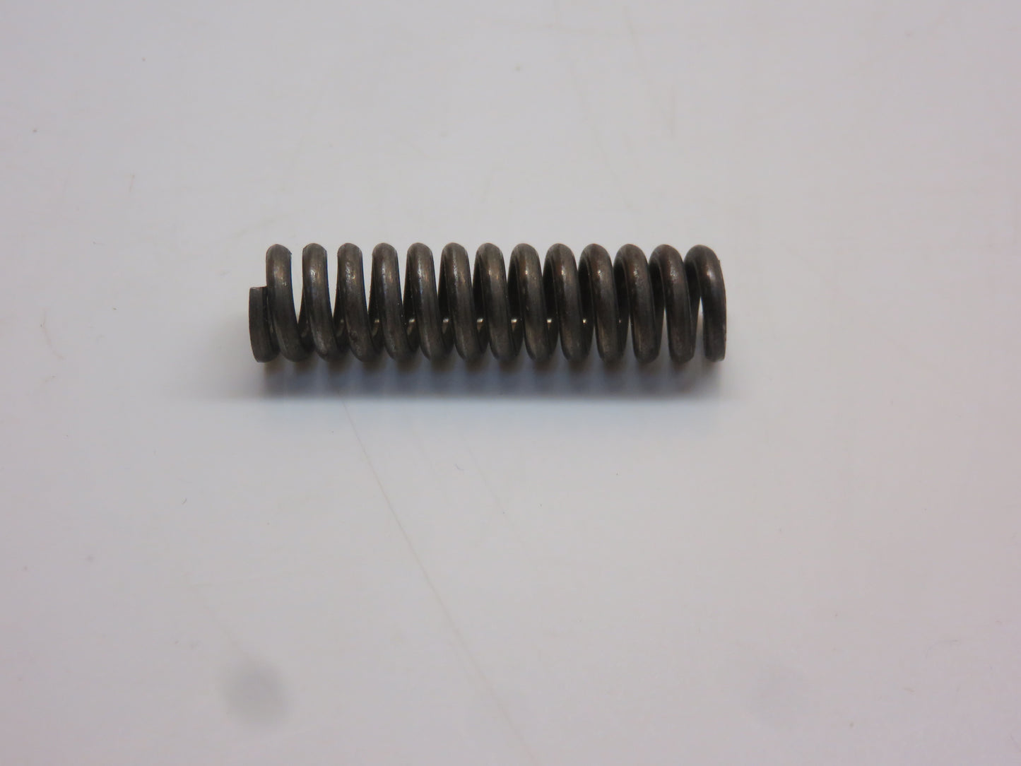 R1901R John Deere PTO Clutch Spring For 50, 60, 70, 80, 520, 620, 720, 820