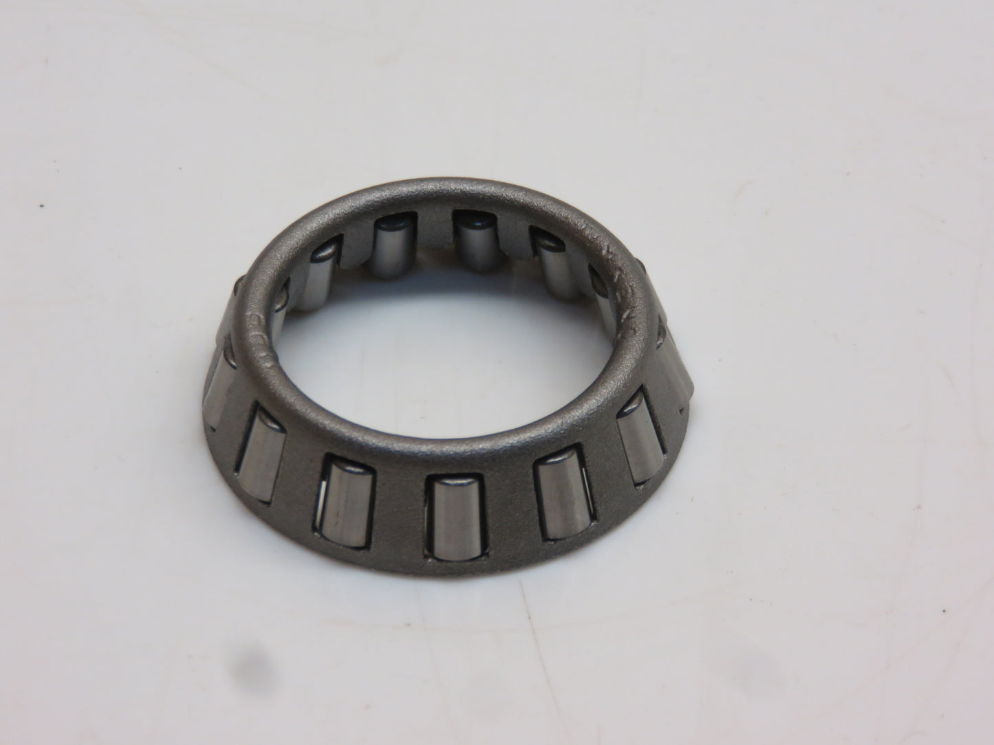 JD7396 John Deere Steering Worm Shaft Bearing For B, 50, 520, 530