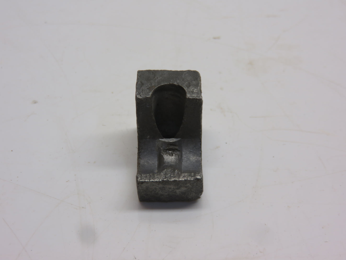 R26629 John Deere Rockshaft Cable Clamp For 2510, 3010, 3020, 4010