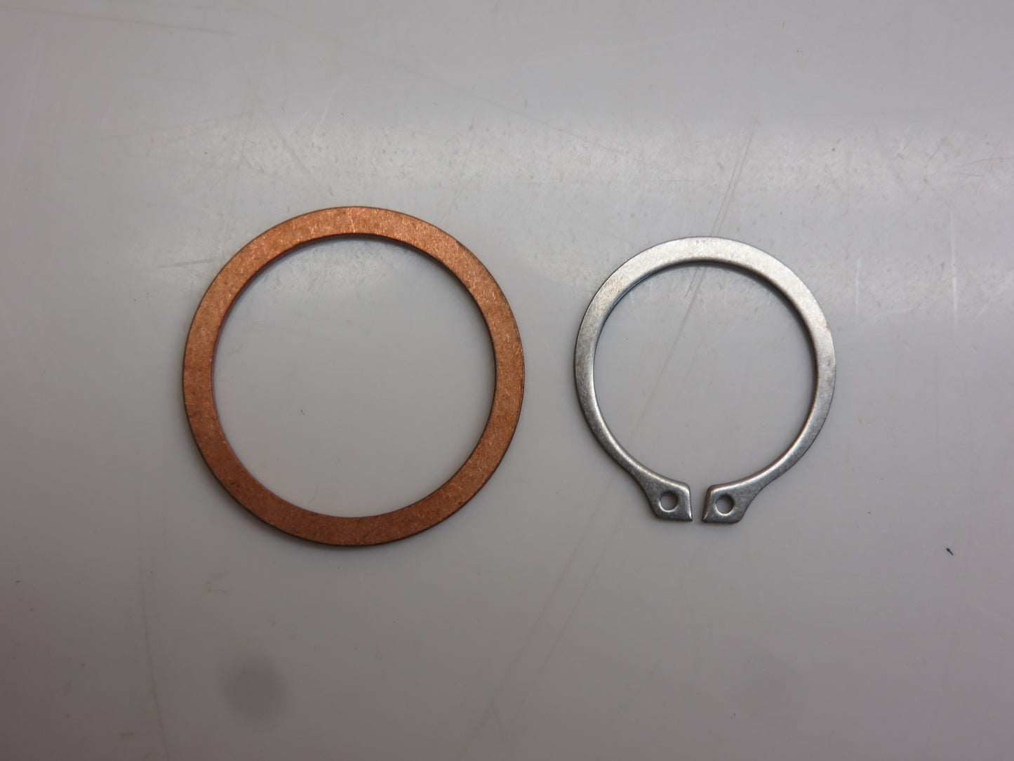 A2444R, A521R John Deere Oil Filter Nut Gasket And Snap Ring For A, B, D, G, R, 50, 60, 70