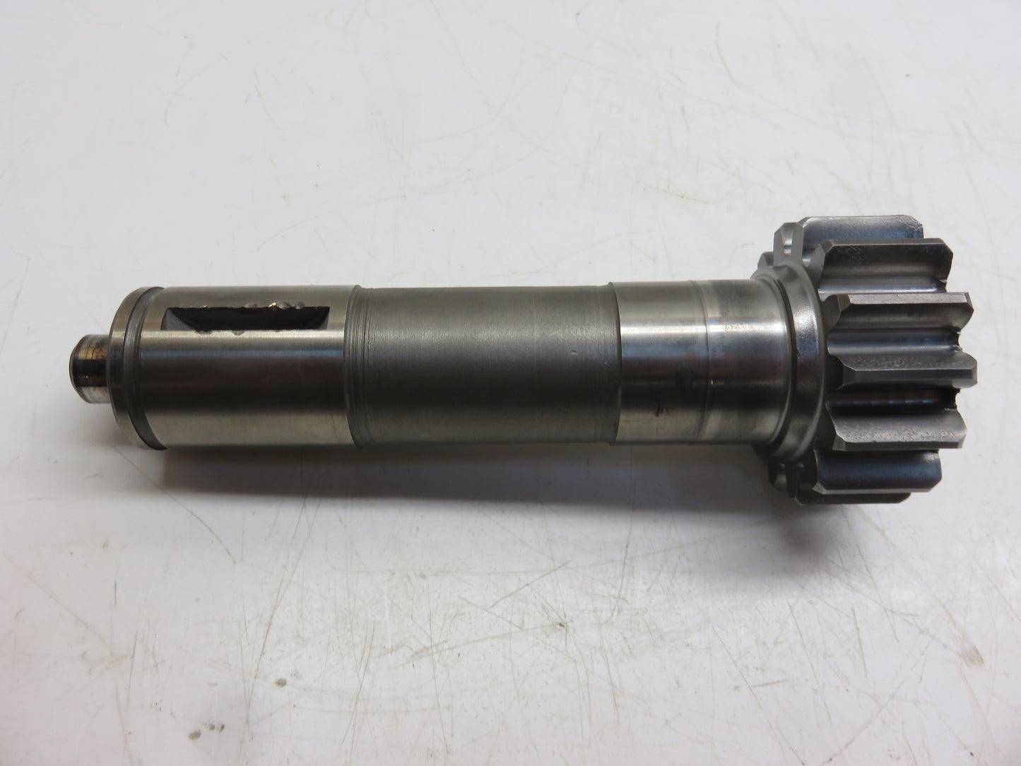 R705R John Deere PTO Clutch Shaft With Gear For R