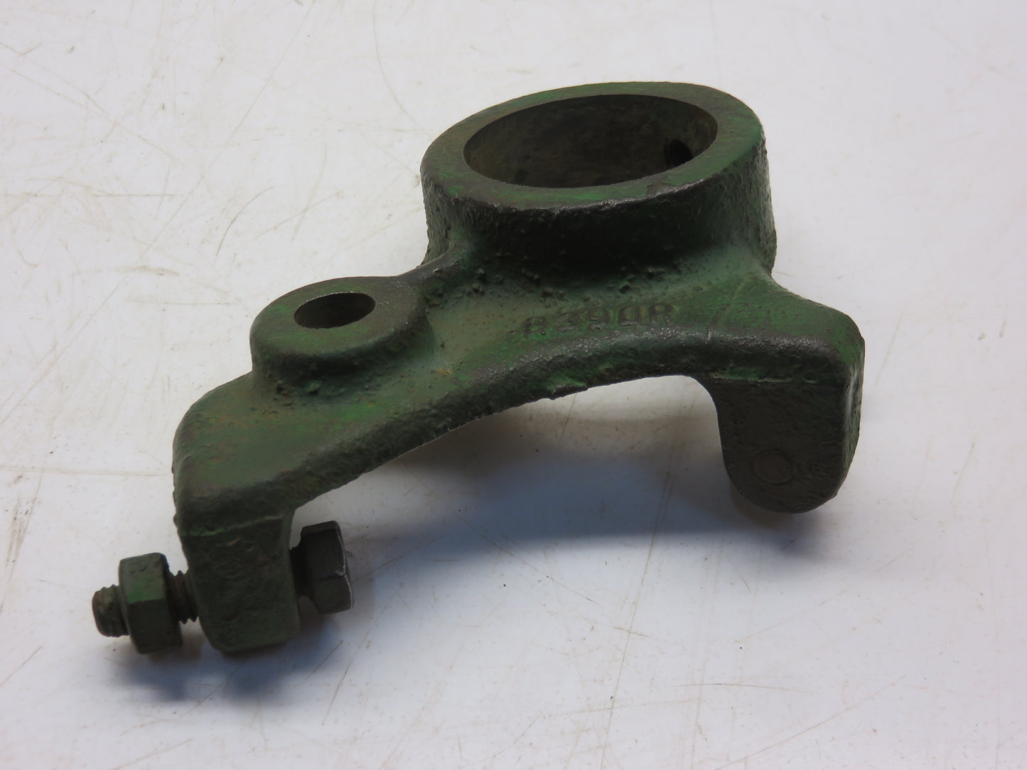 B390R John Deere Speed Control Shaft Bracket For A, B, G