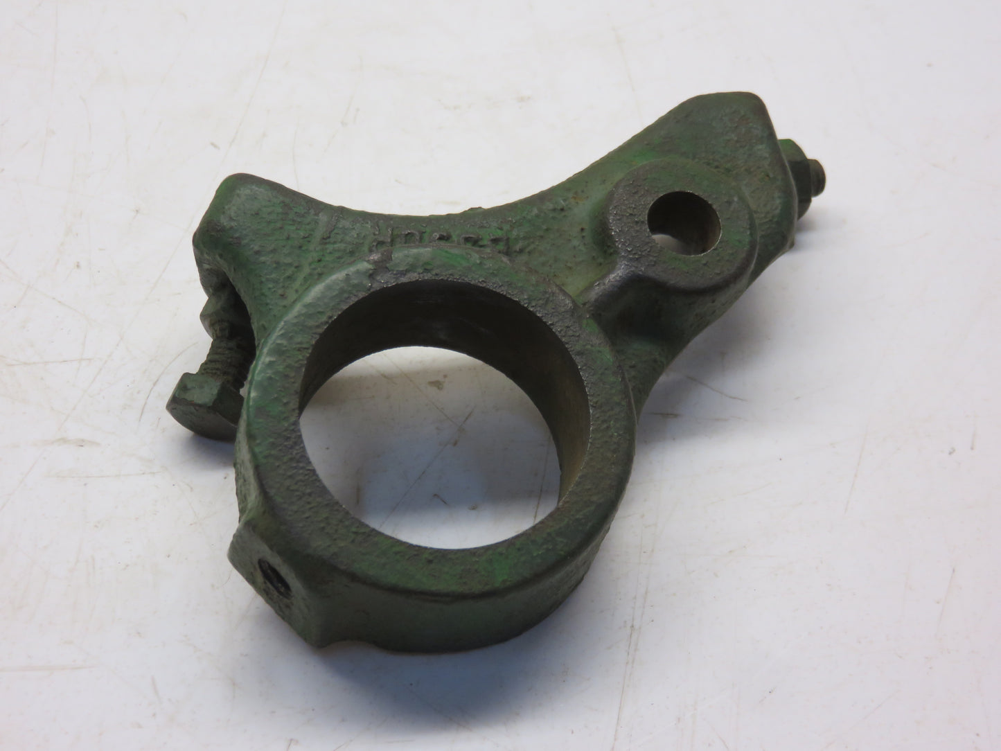 B390R John Deere Speed Control Shaft Bracket For A, B, G