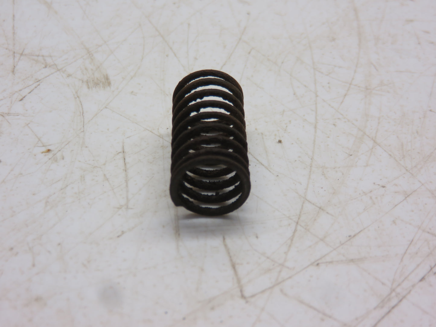 H312R John Deere Spring For H, R, 50, 80, 520, 620, 720, 820, 530, 630, 730, 830