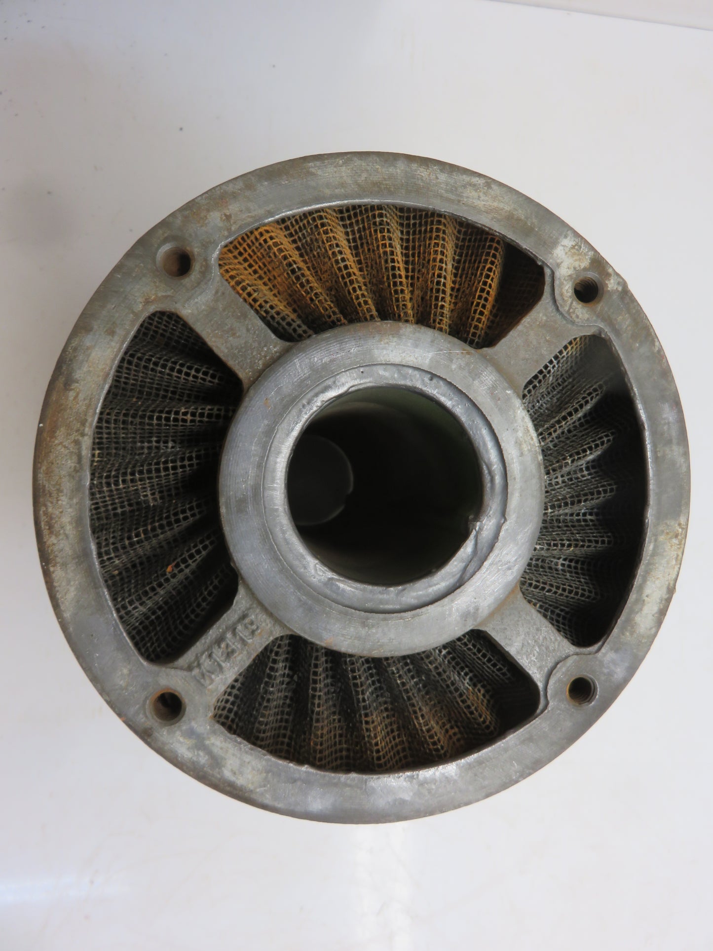 AD1220R John Deere Air Cleaner Body For D