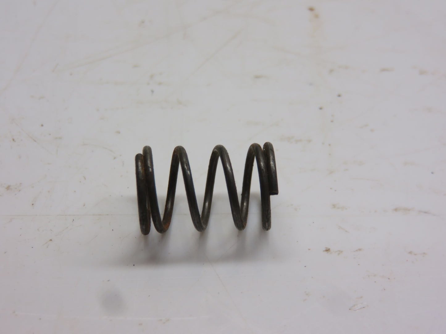 F1942R John Deere Spring For 60, 70, 80, 620, 720, 820, 630, 730, 830