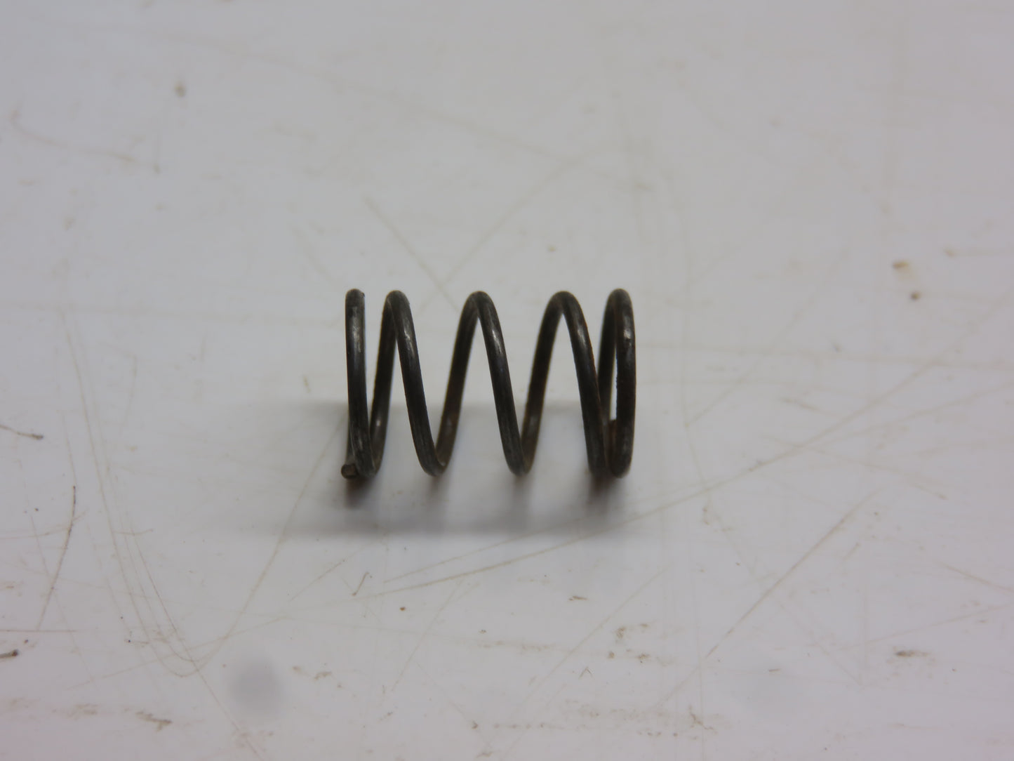 F1942R John Deere Spring For 60, 70, 80, 620, 720, 820, 630, 730, 830