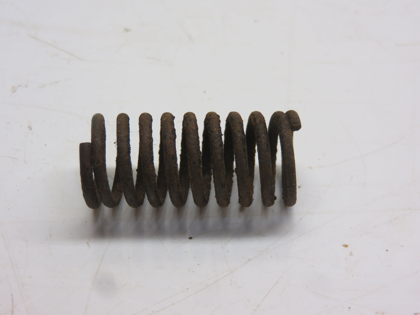 R673R John Deere Spring For R, 50, 60, 70, 80, 520, 620, 720, 820, 530, 630, 730, 830