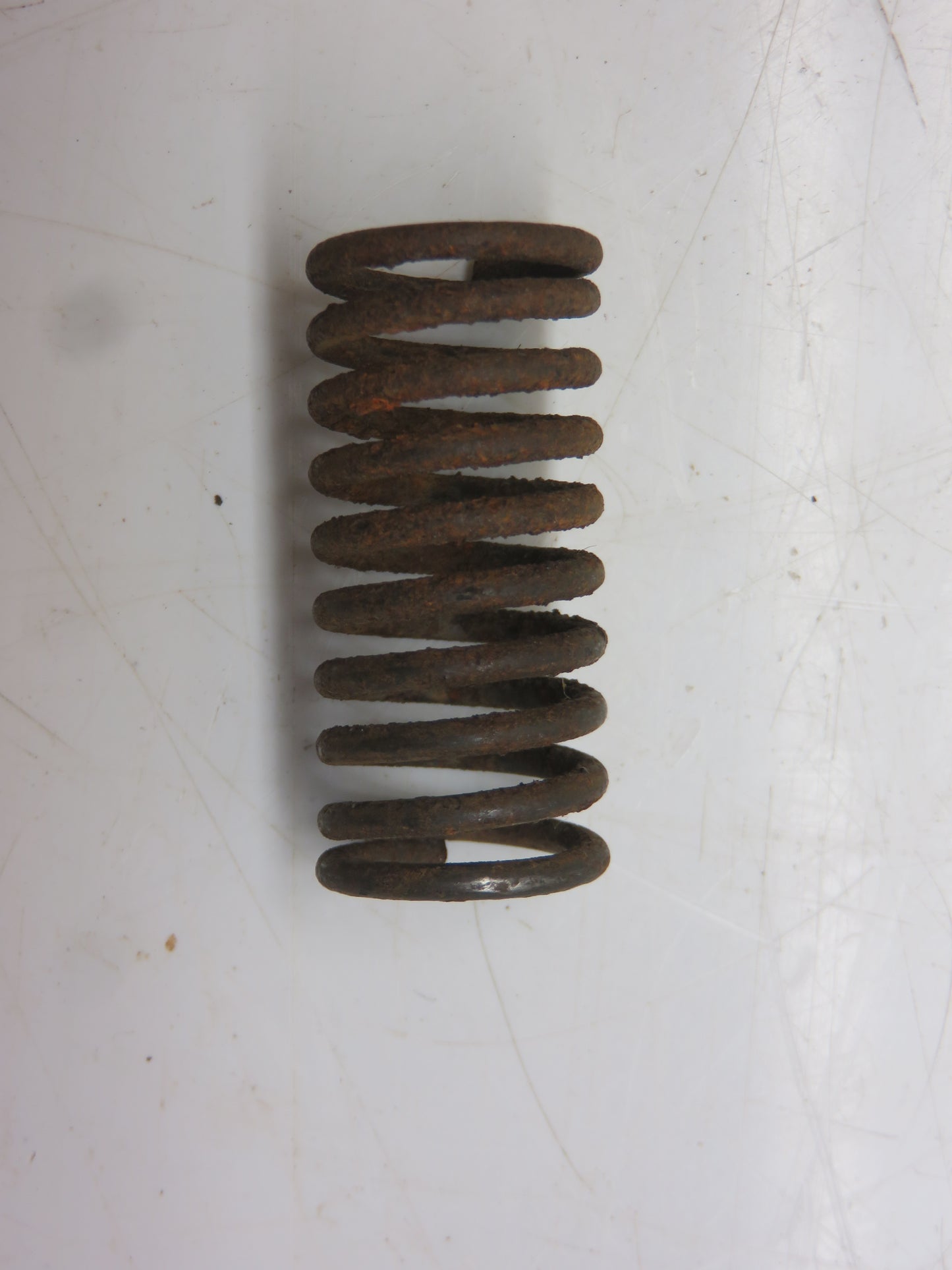 R673R John Deere Spring For R, 50, 60, 70, 80, 520, 620, 720, 820, 530, 630, 730, 830