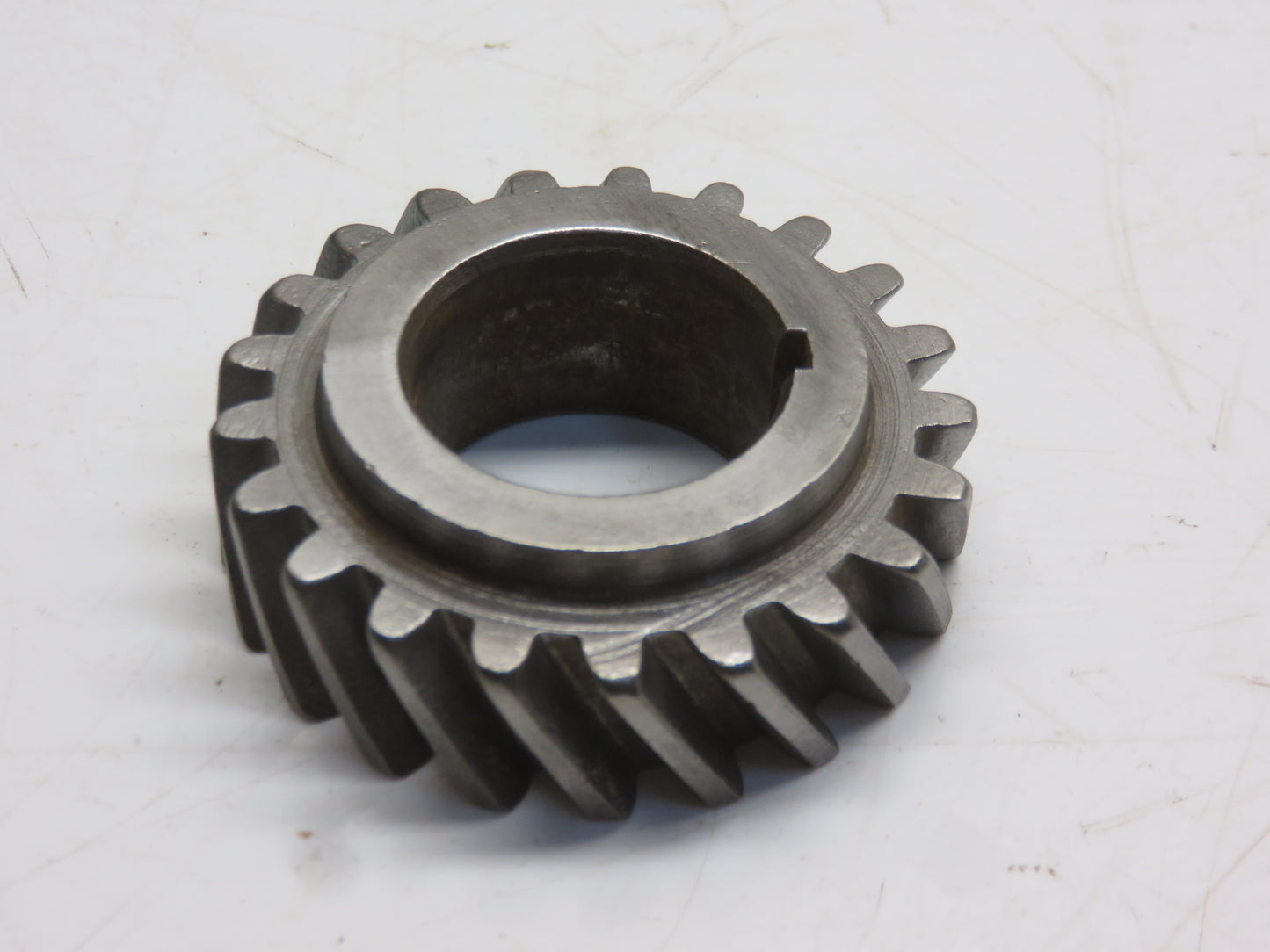 F1834R John Deere Pony Motor Crankshaft Gear For 70, 80, 720, 820, 730, 830