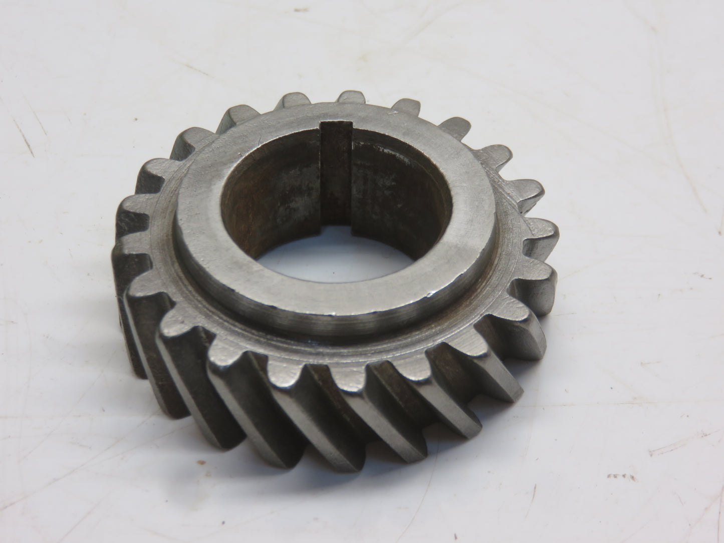 F1834R John Deere Pony Motor Crankshaft Gear For 70, 80, 720, 820, 730, 830