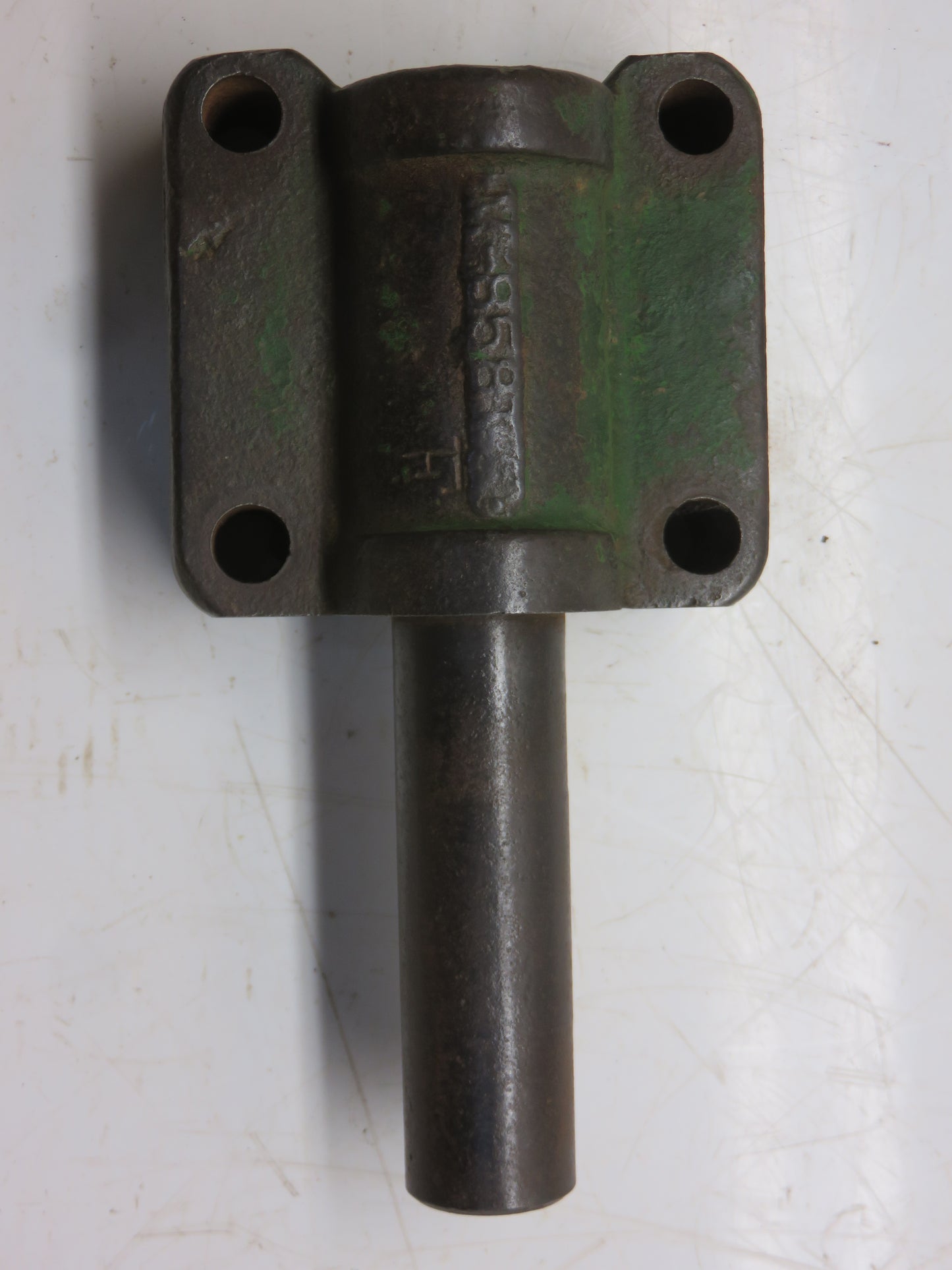 M858T John Deere Drawbar Anchor Pivot For MT