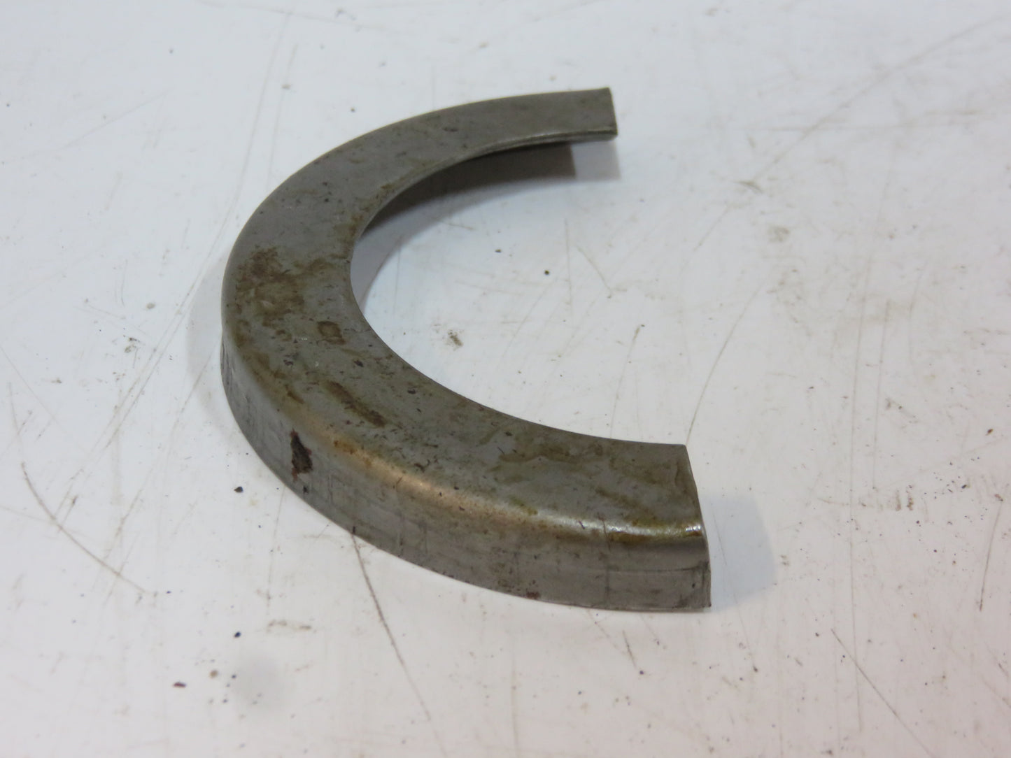 A1424R John Deere Front Spindle Dust Shield For A, B, G, 50, 60, 70, 520, 620, 720, 530, 630, 730