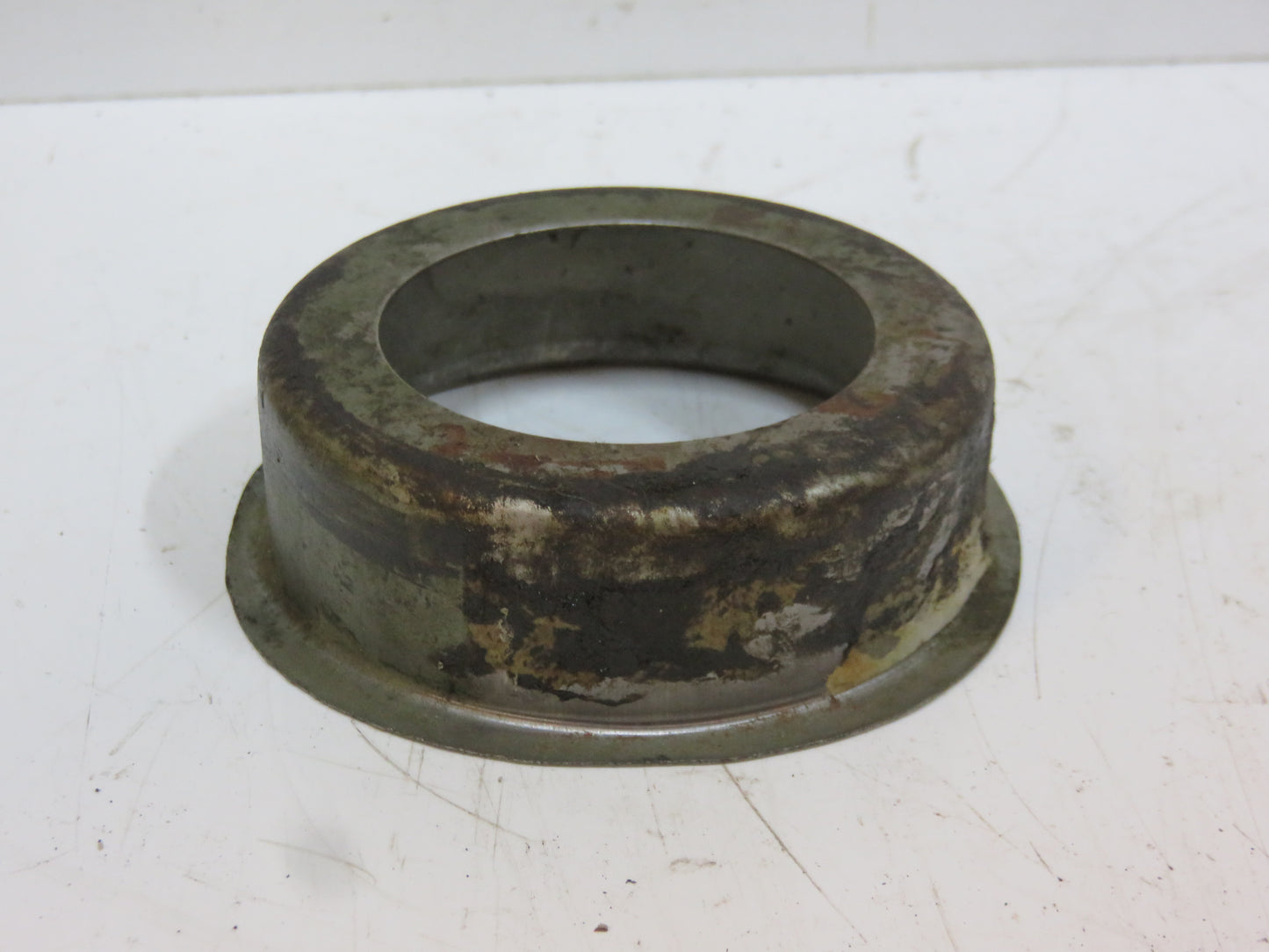 R2R John Deere NOS Front Wheel Felt Retainer For R, 60, 70, 80, 620, 720, 820