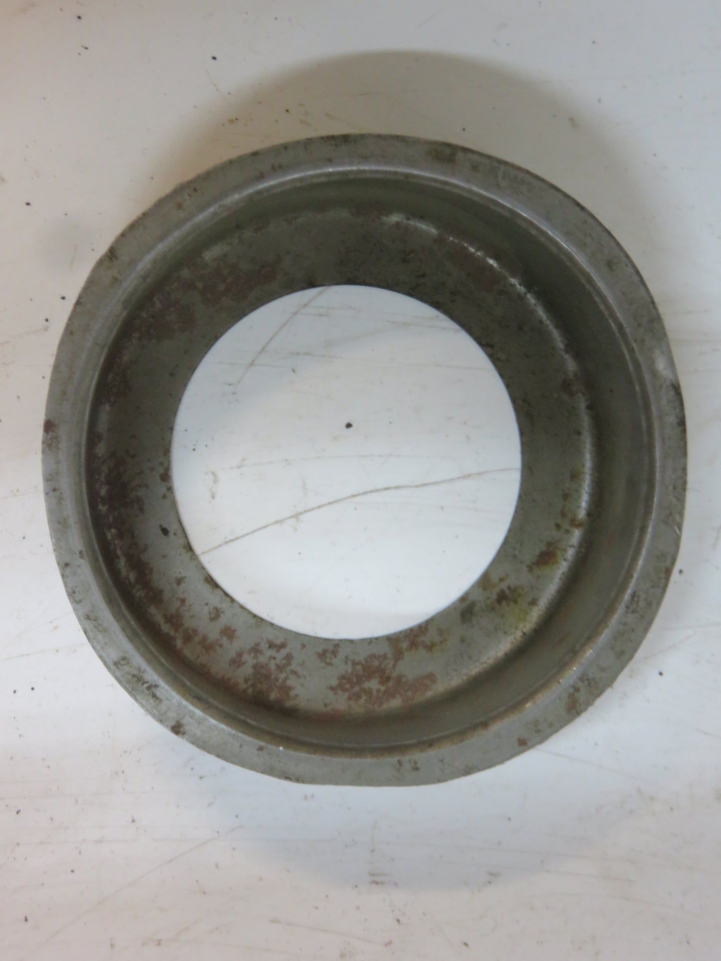 R2R John Deere NOS Front Wheel Felt Retainer For R, 60, 70, 80, 620, 720, 820