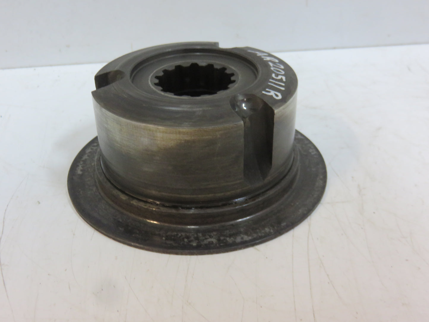 AR20511R, R20382R John Deere Clutch Cam With Disc For 80, 620, 720, 820, 630, 730, 830