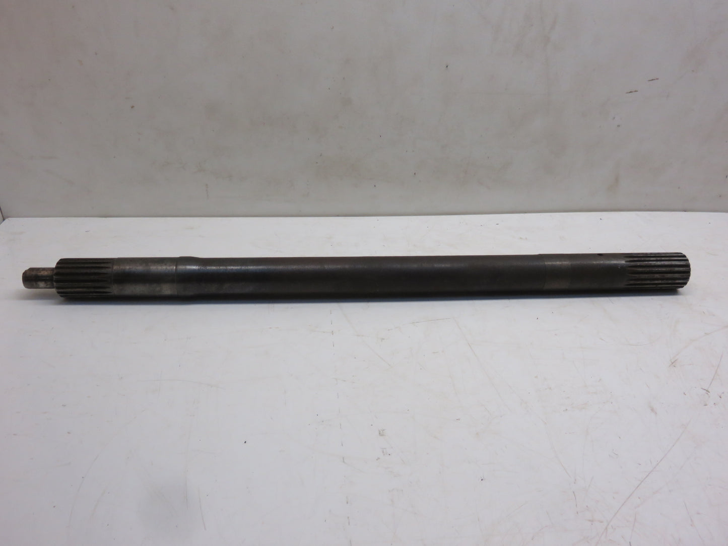 R34201 John Deere Transmission Input Shaft For 4000, 4010, 4020, 4320