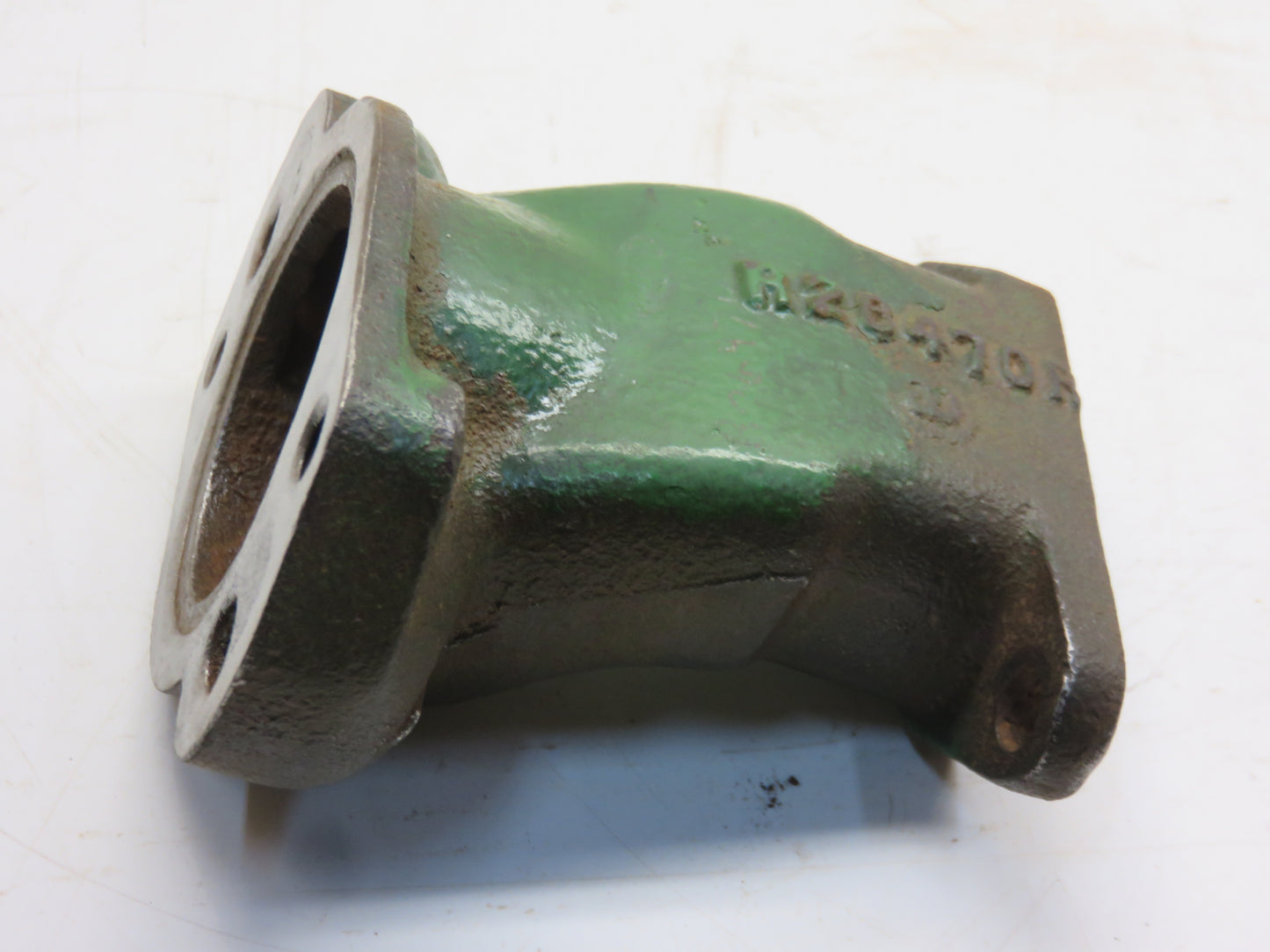 R36814, R26470 John Deere Thermostat Housing For 3010, 4010, 3020, 4020