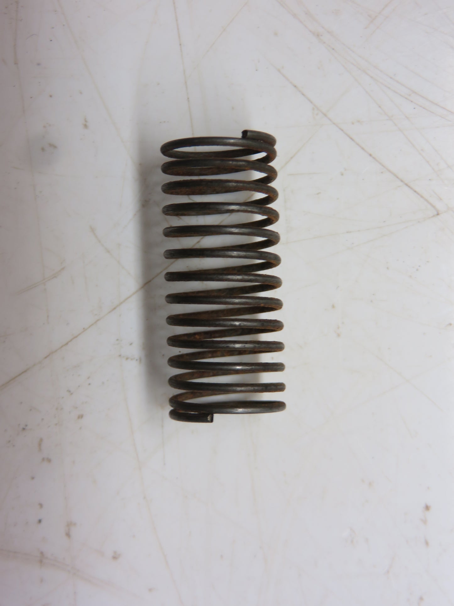 F2580R John Deere Spring For 520, 620, 720, 820, 530, 630, 730, 830