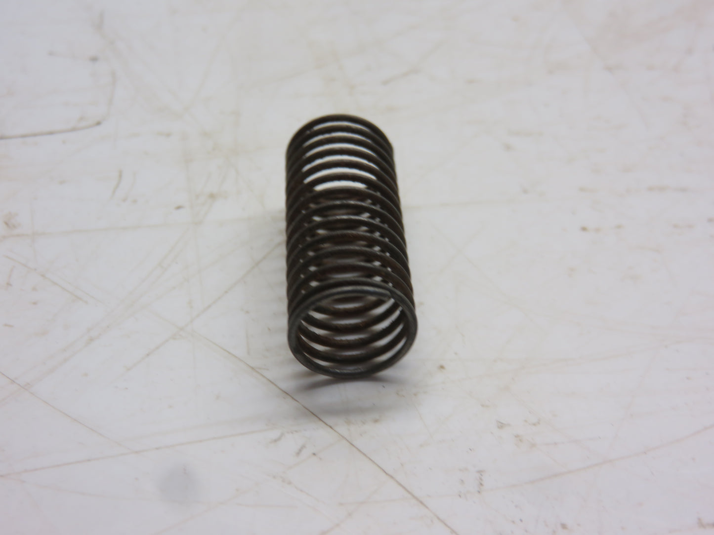 F2580R John Deere Spring For 520, 620, 720, 820, 530, 630, 730, 830