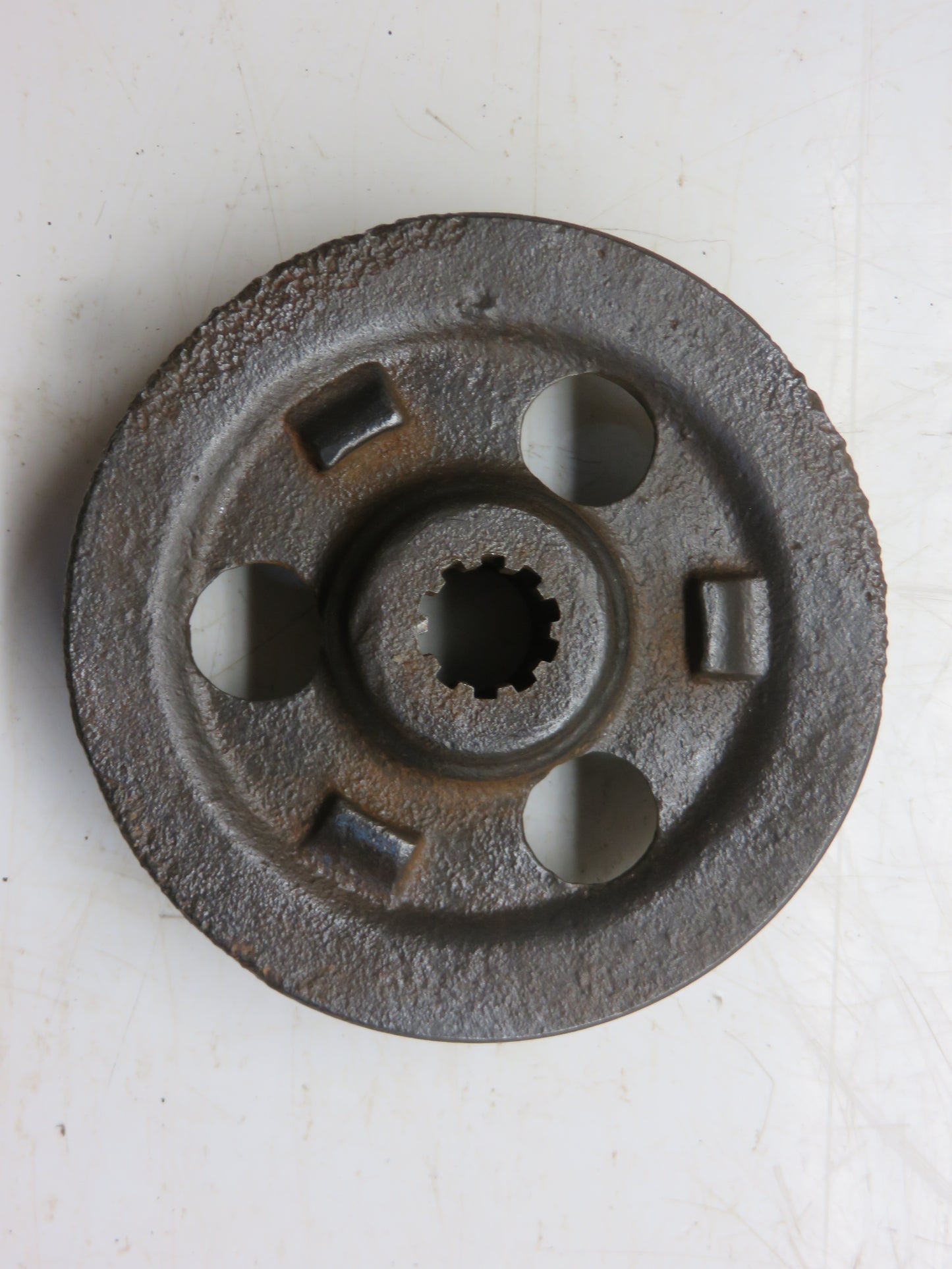 B2124R John Deere Generator Drive Pulley For A, AR, AO, B, BR, BO, H