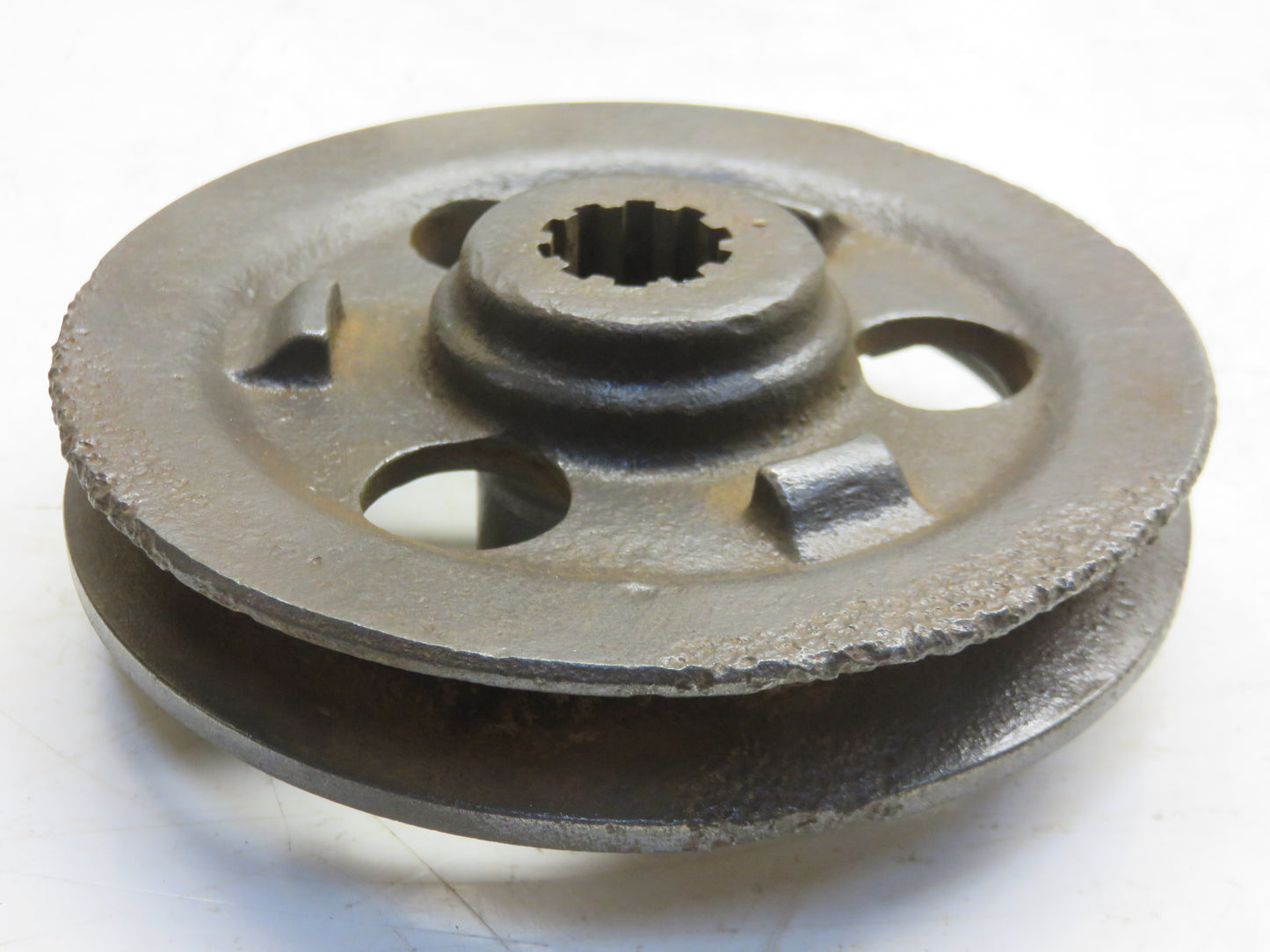 B2124R John Deere Generator Drive Pulley For A, AR, AO, B, BR, BO, H