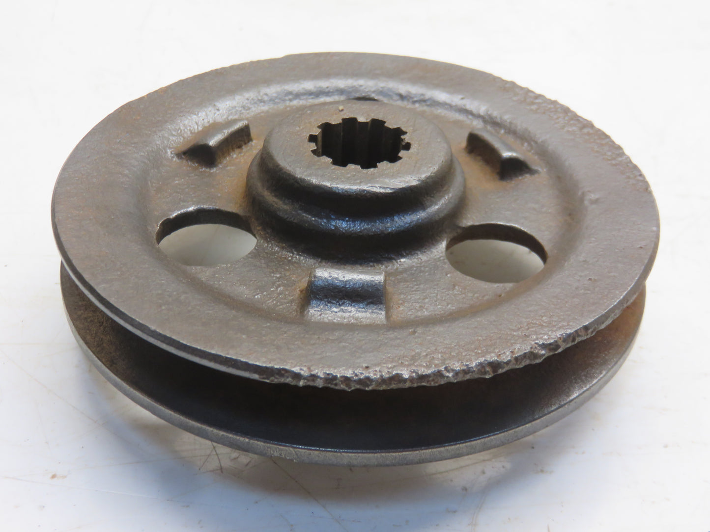 B2124R John Deere Generator Drive Pulley For A, AR, AO, B, BR, BO, H