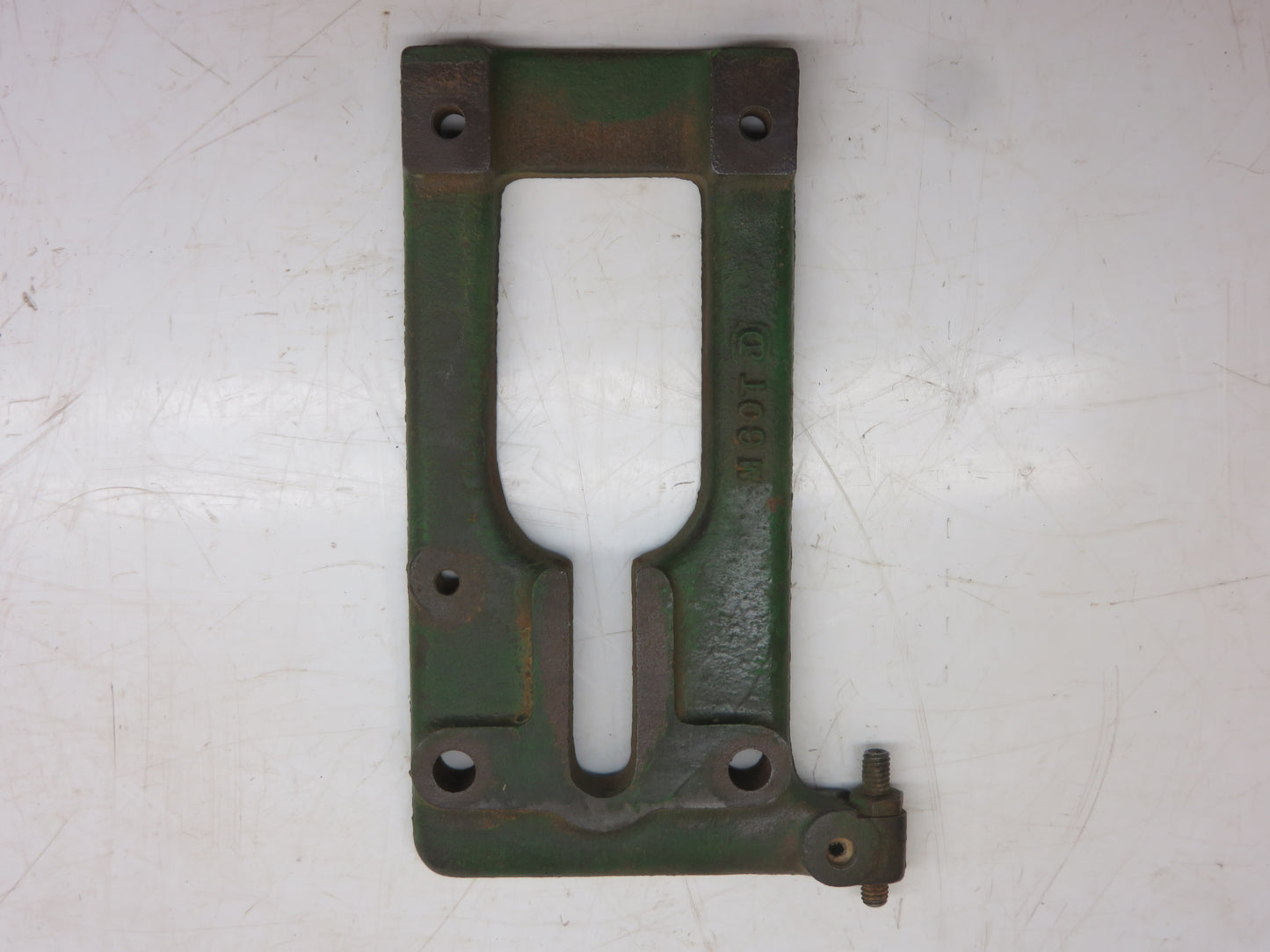 M60T John Deere Fan Support Bracket For M, MI, MT