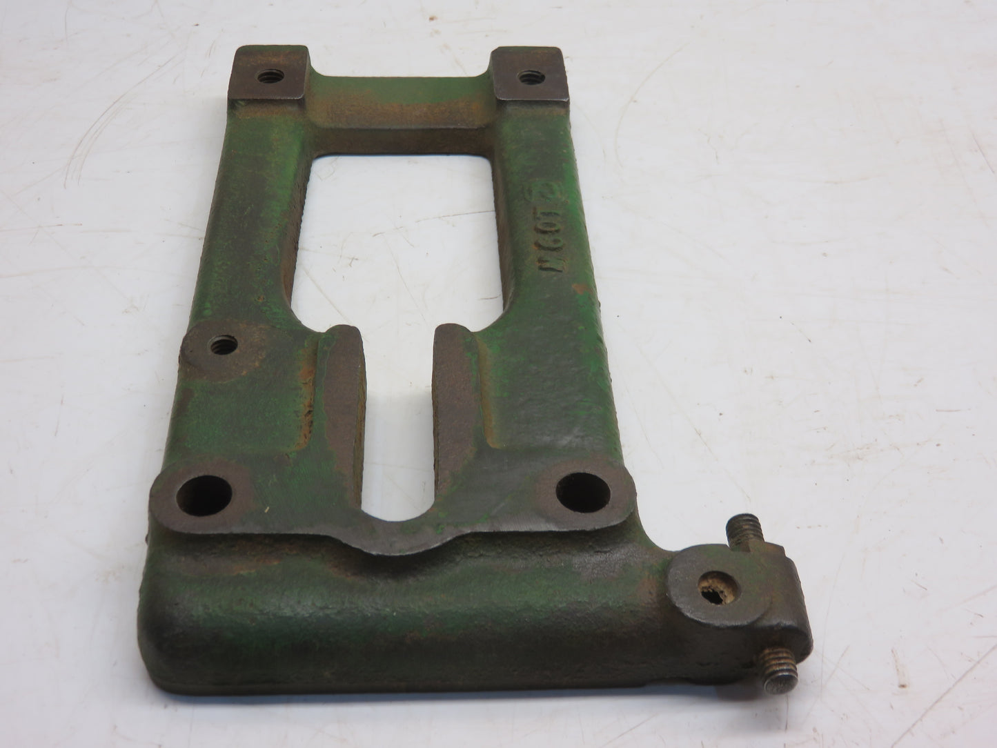 M60T John Deere Fan Support Bracket For M, MI, MT