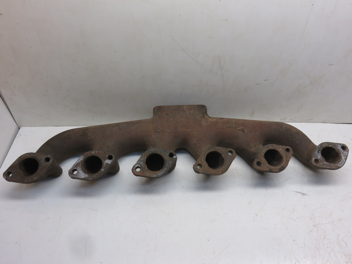 T29809 John Deere Exhaust Manifold For 4400, 4420, 6600, 7440, 9900, 9910, 9920