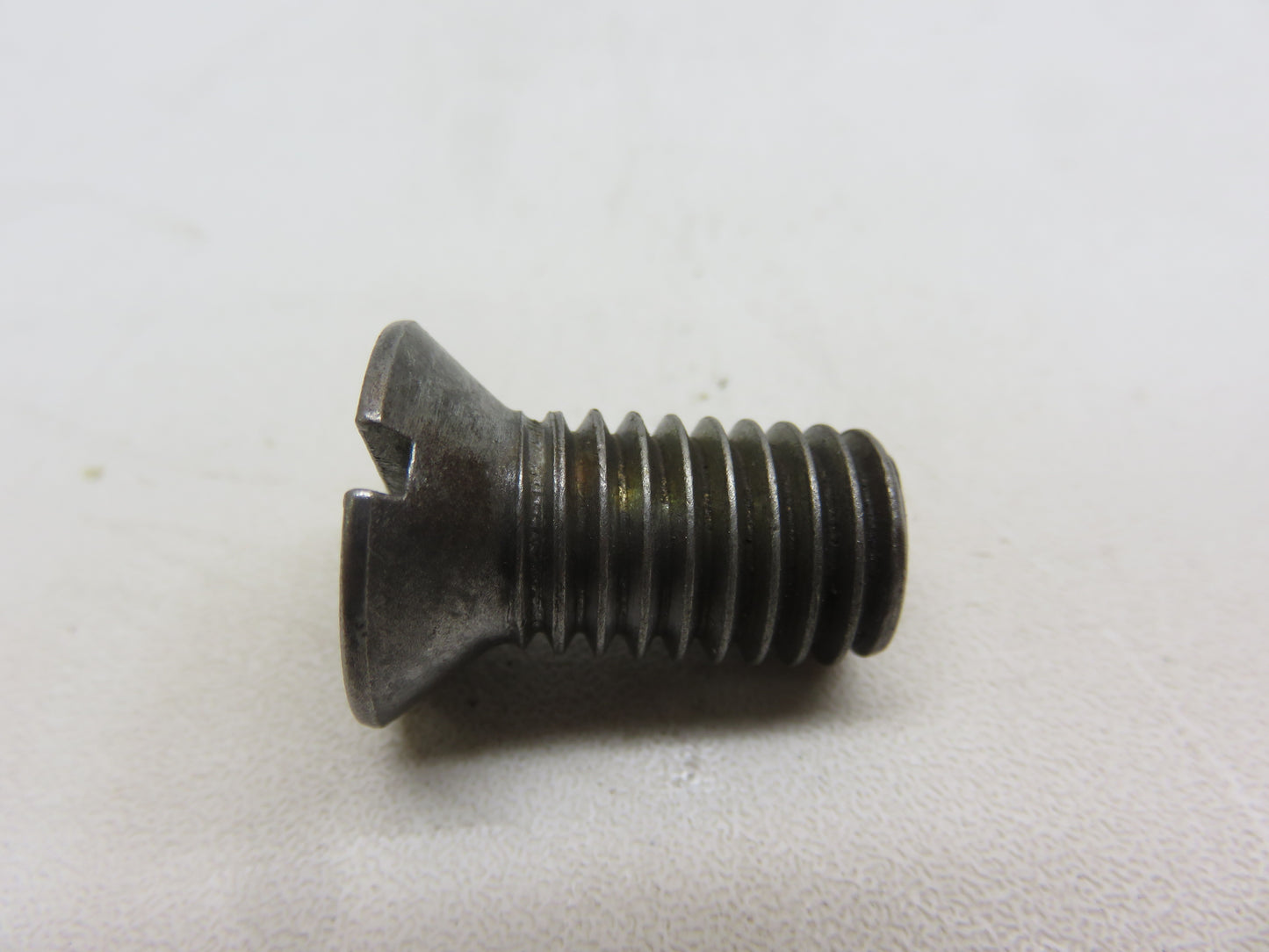 21H1083, 21H1251 John Deere Platform Bolt For A, B, G, 50, 60, 70, 520, 620, 720, 530, 630, 730