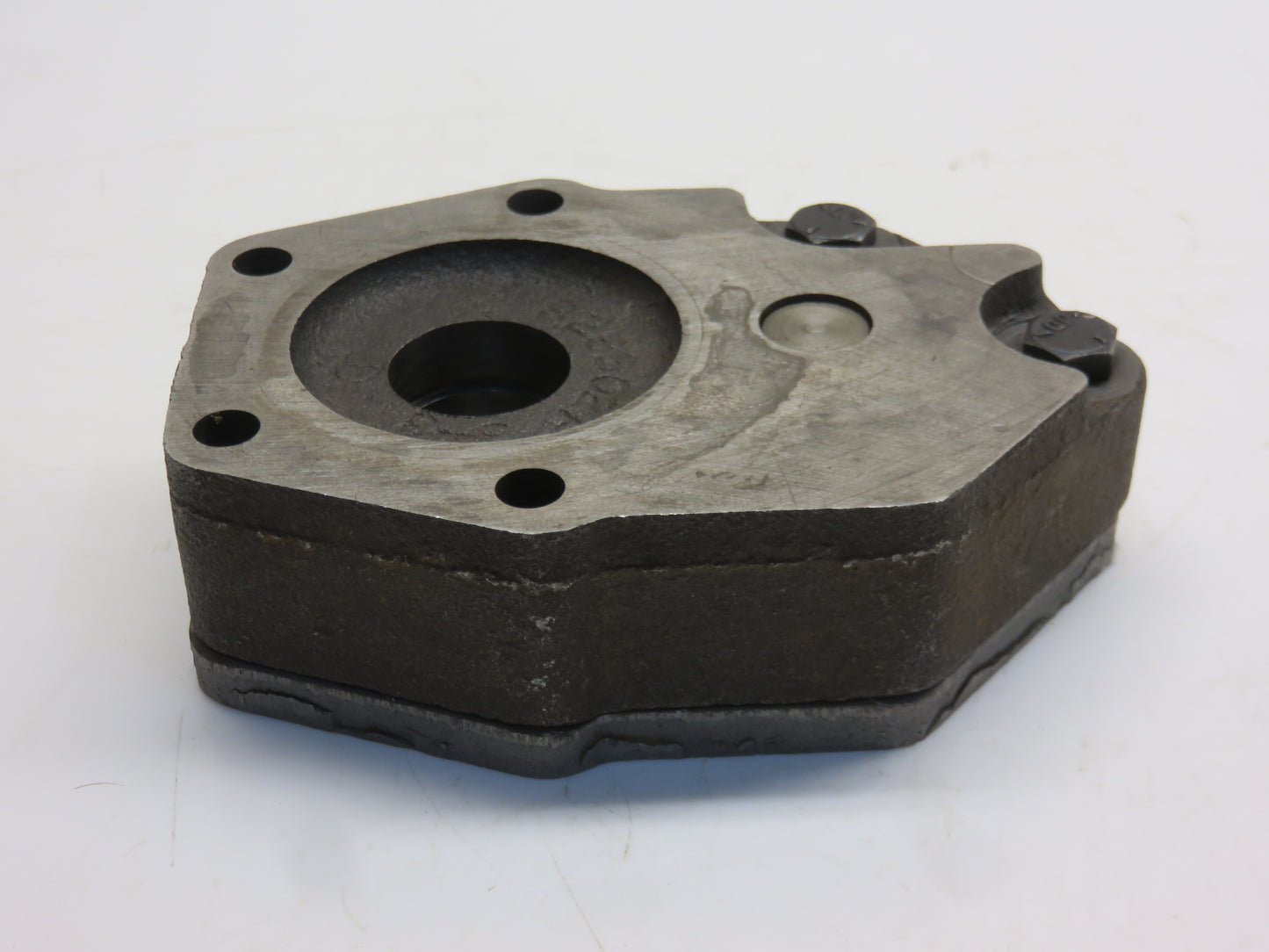 AR26374, R26302 John Deere Transmission Oil Pump For 3010, 4010