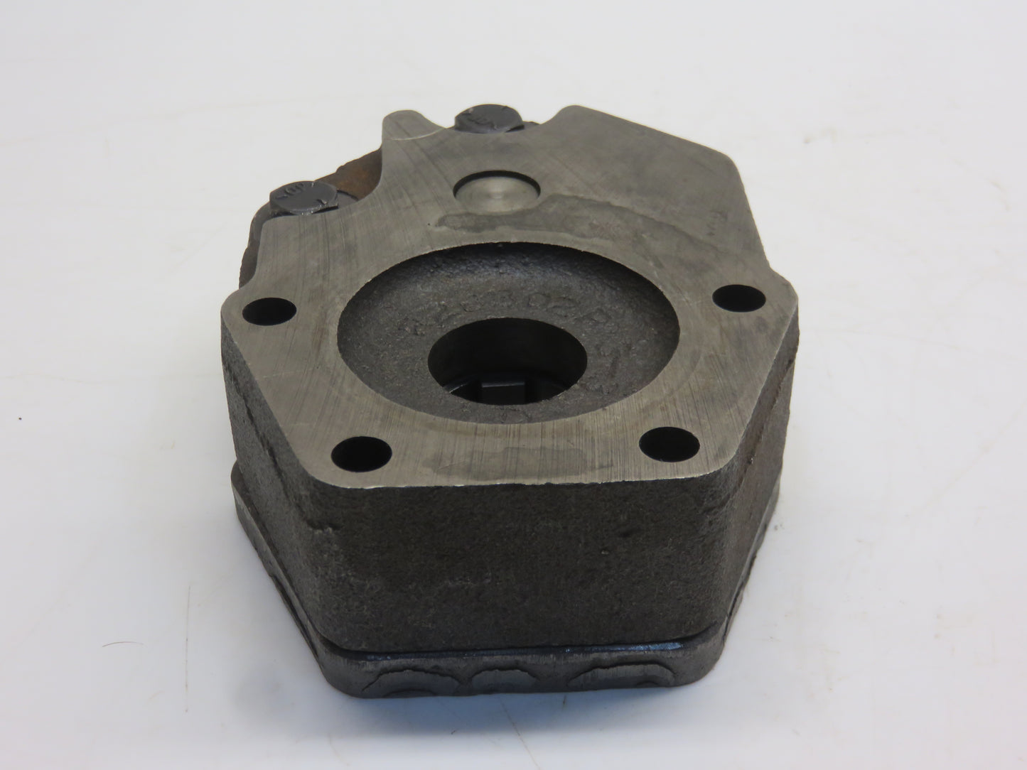 AR26374, R26302 John Deere Transmission Oil Pump For 3010, 4010