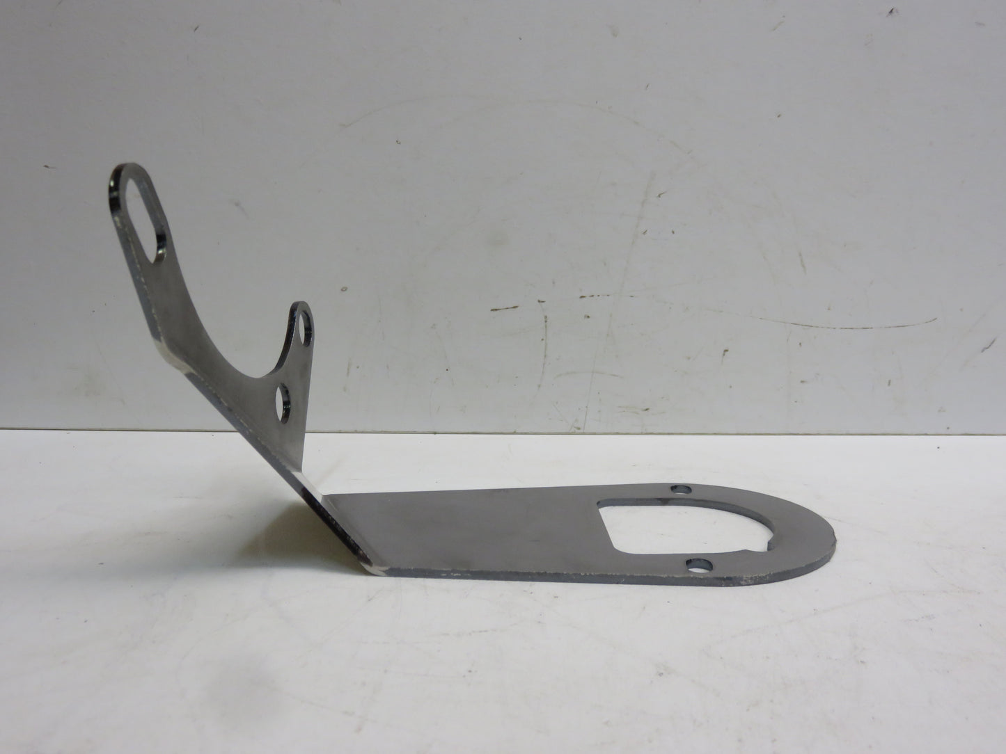 F1508R John Deere Tachometer Bracket For G, 70