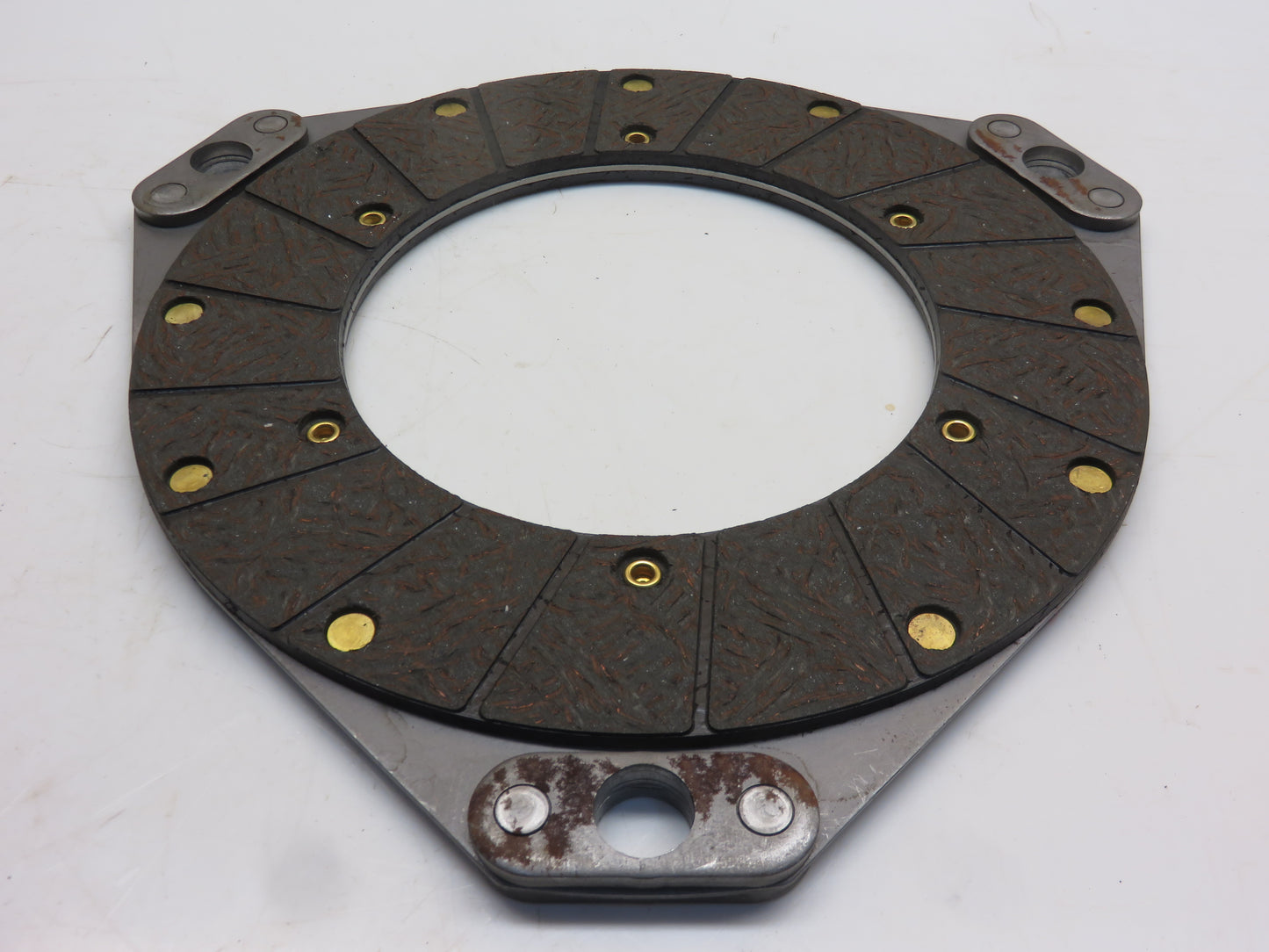 AR1052R John Deere Riveted Clutch Disc For R, 80, 820, 830