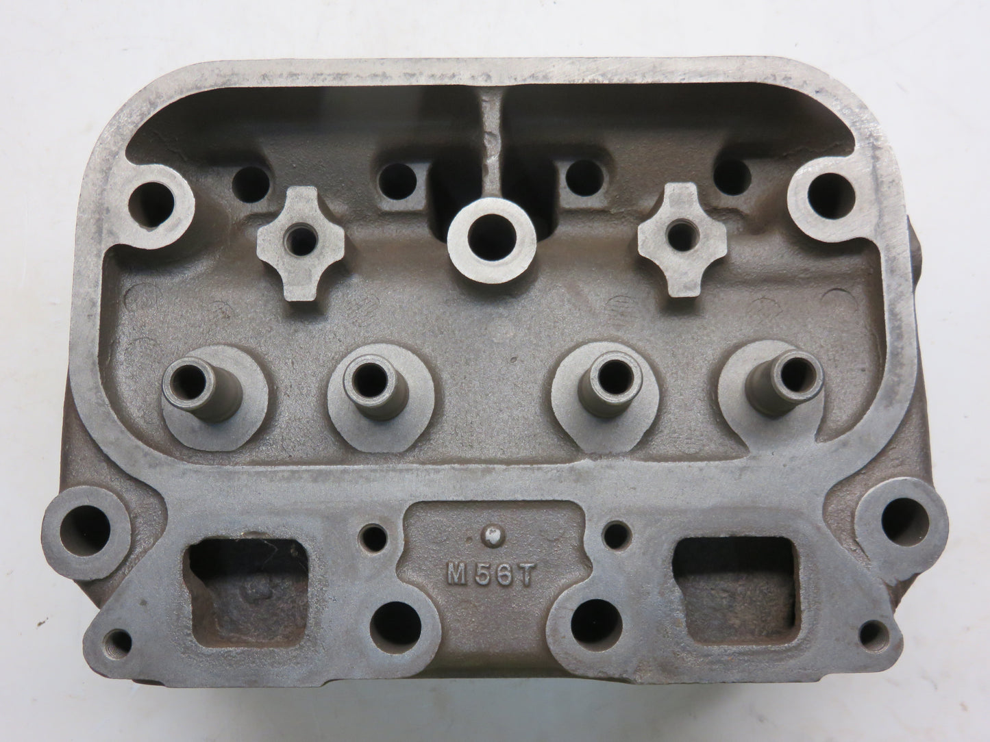 M56T, AM239T John Deere Cylinder Head For M, 40, 320, 330