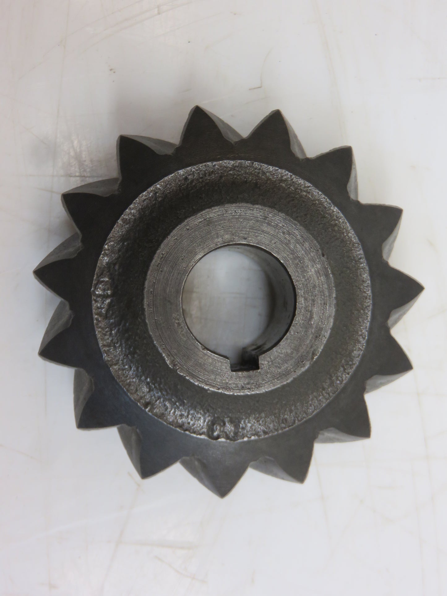 F114R John Deere Fan Shaft Pinion For A, AR, AO, G, 60, 70